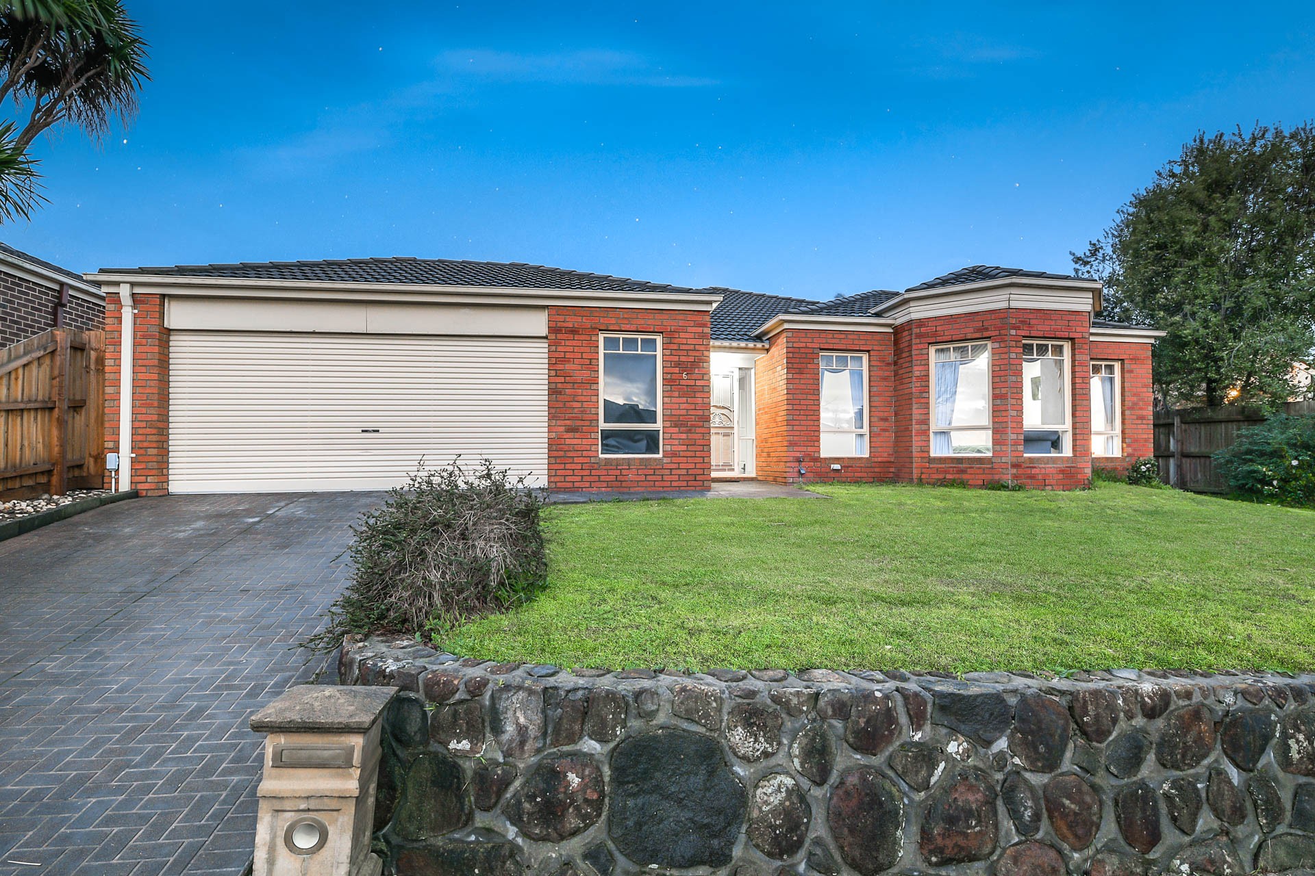6 McCubbin Way, Berwick, VIC 3806