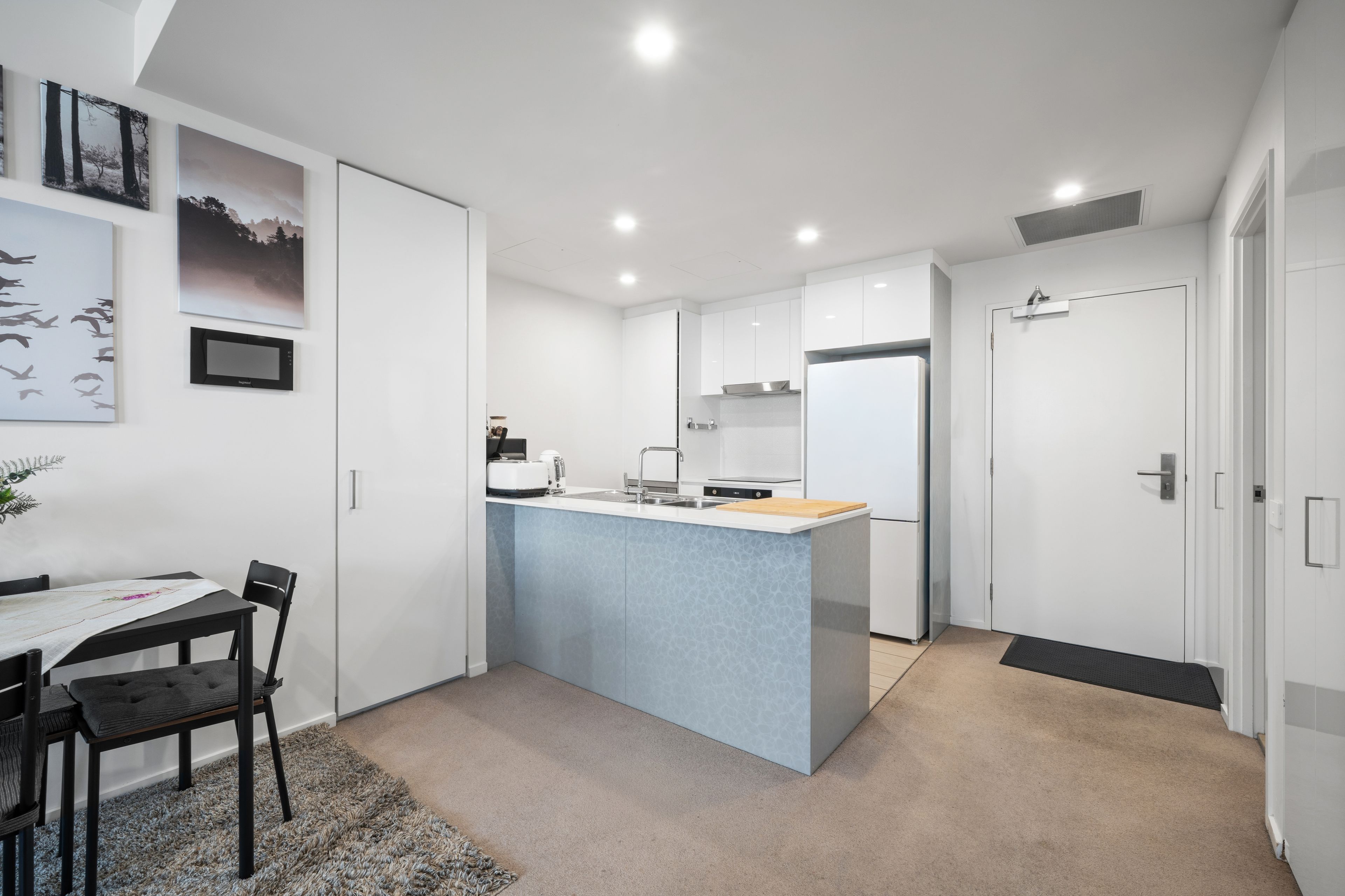 409/104 Northbourne Avenue — photo 4 of 19