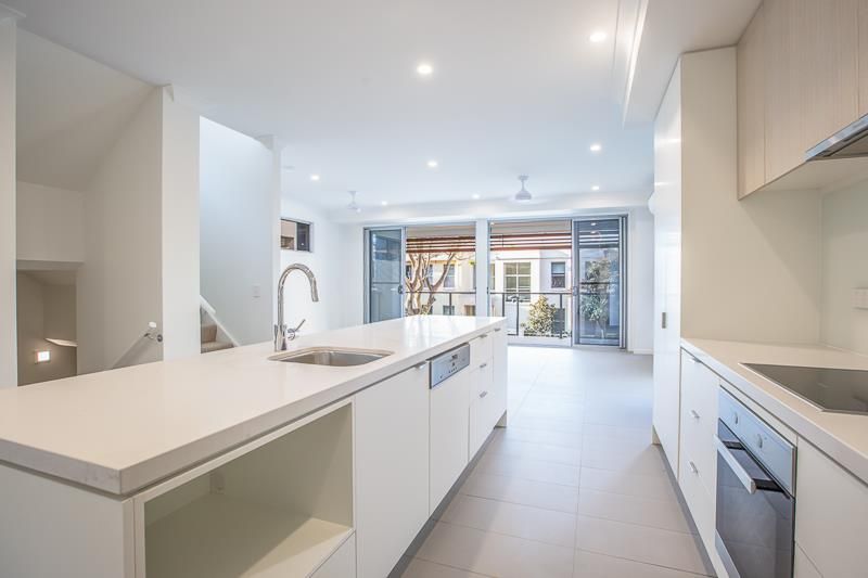 48/3400 Panorama Drive, Carrara, QLD 4211