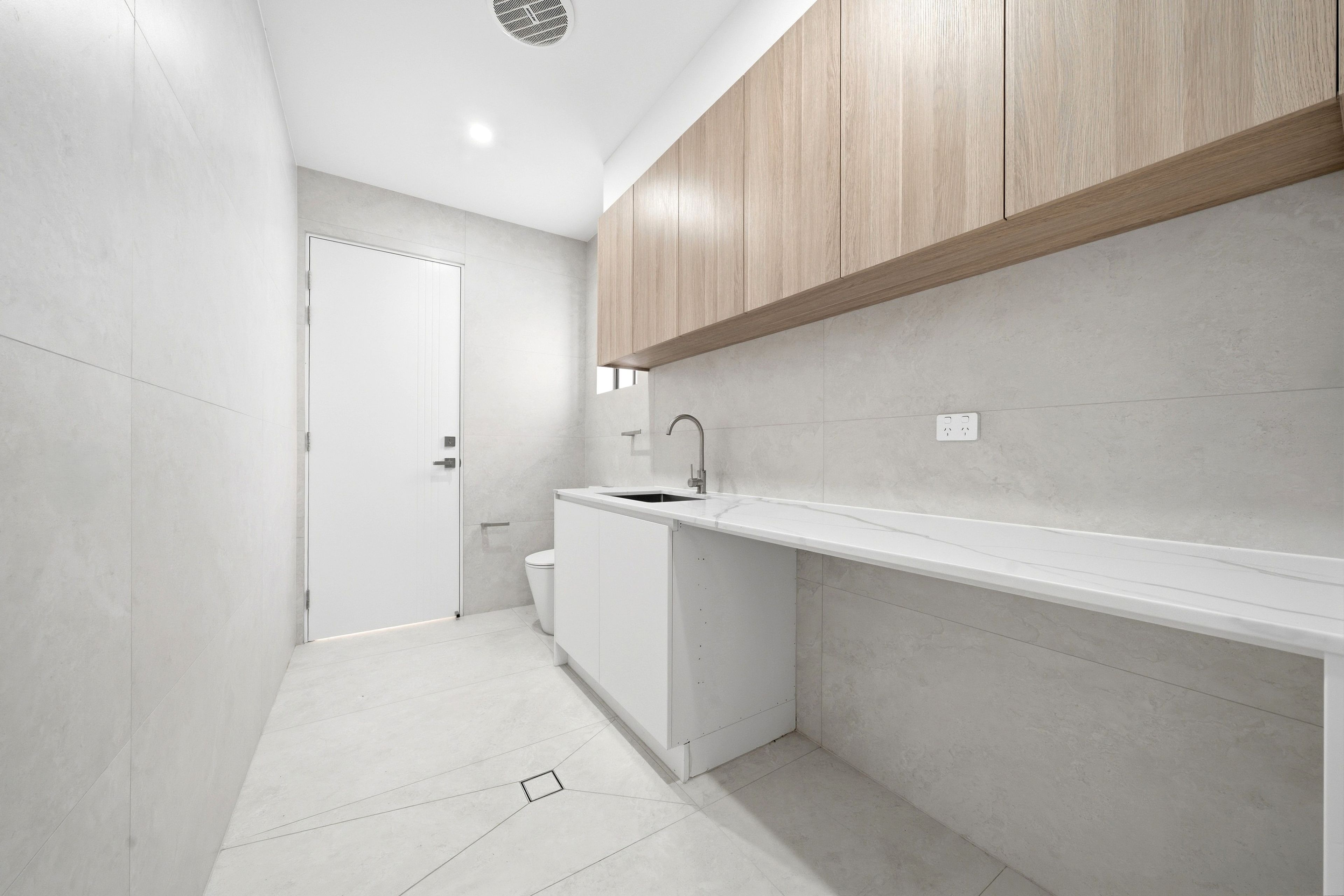217B Victoria Street — photo 4 of 20