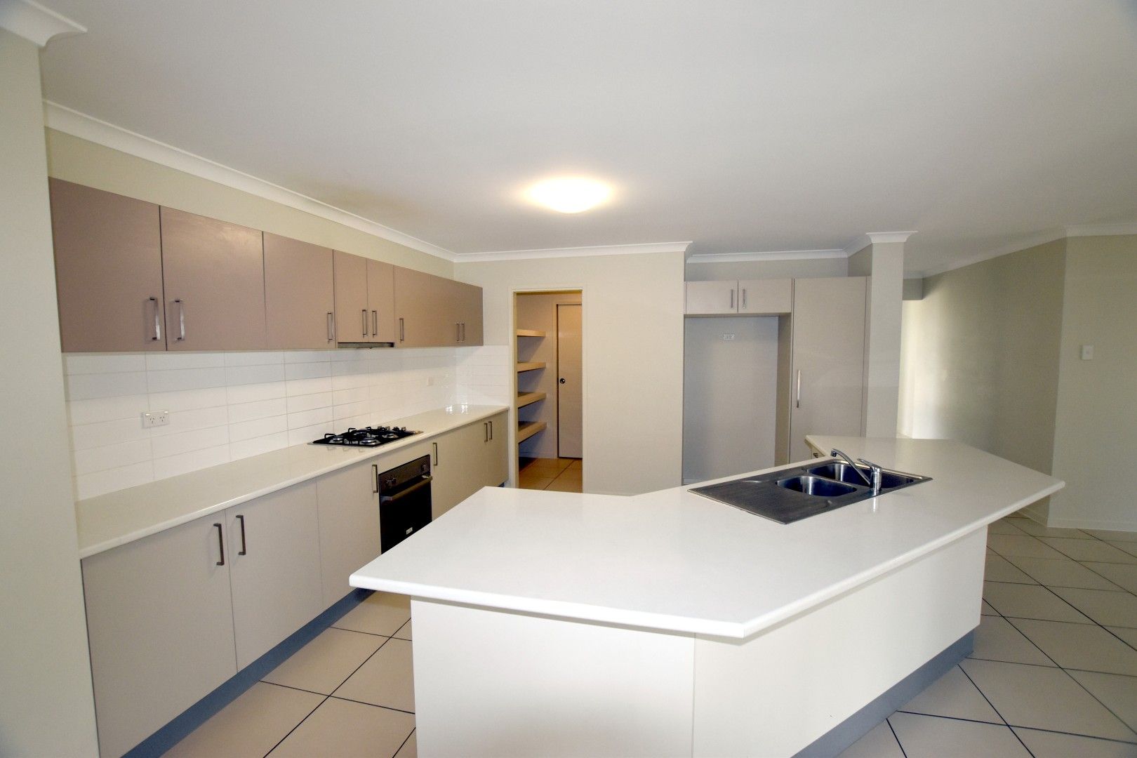 11 Bellbird Circuit, New Auckland, QLD 4680