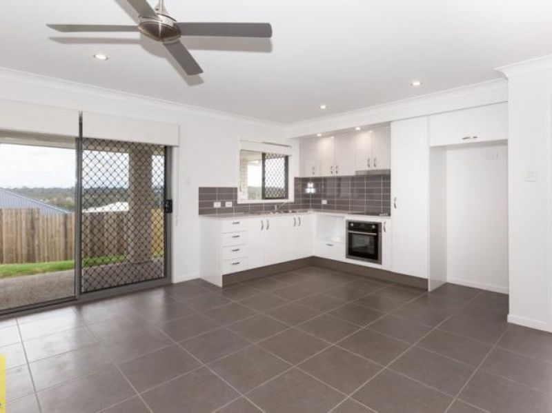1/16 Bulloo Crescent, Brassall, QLD 4305