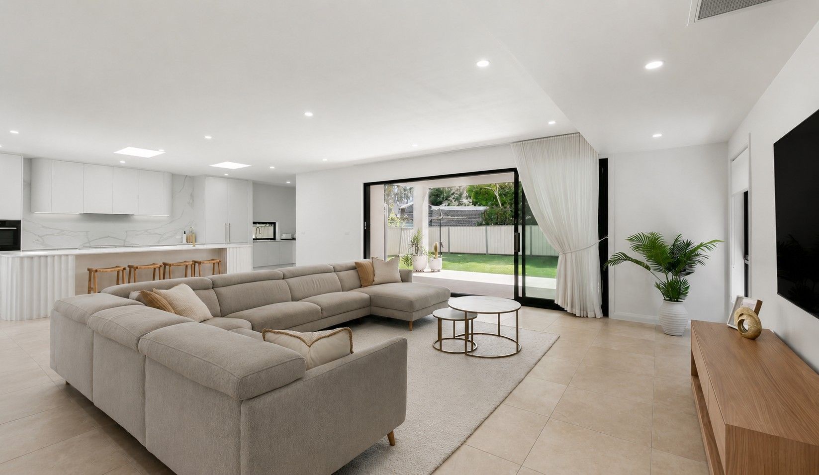 46 Donald Street — photo 4 of 8