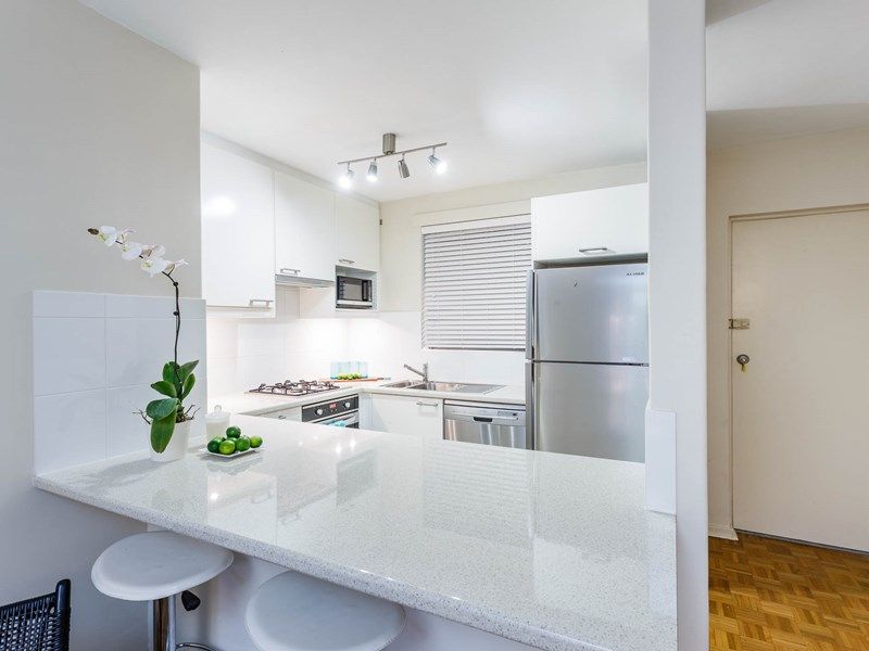 2/23 Avonmore, Cottesloe, WA 6011
