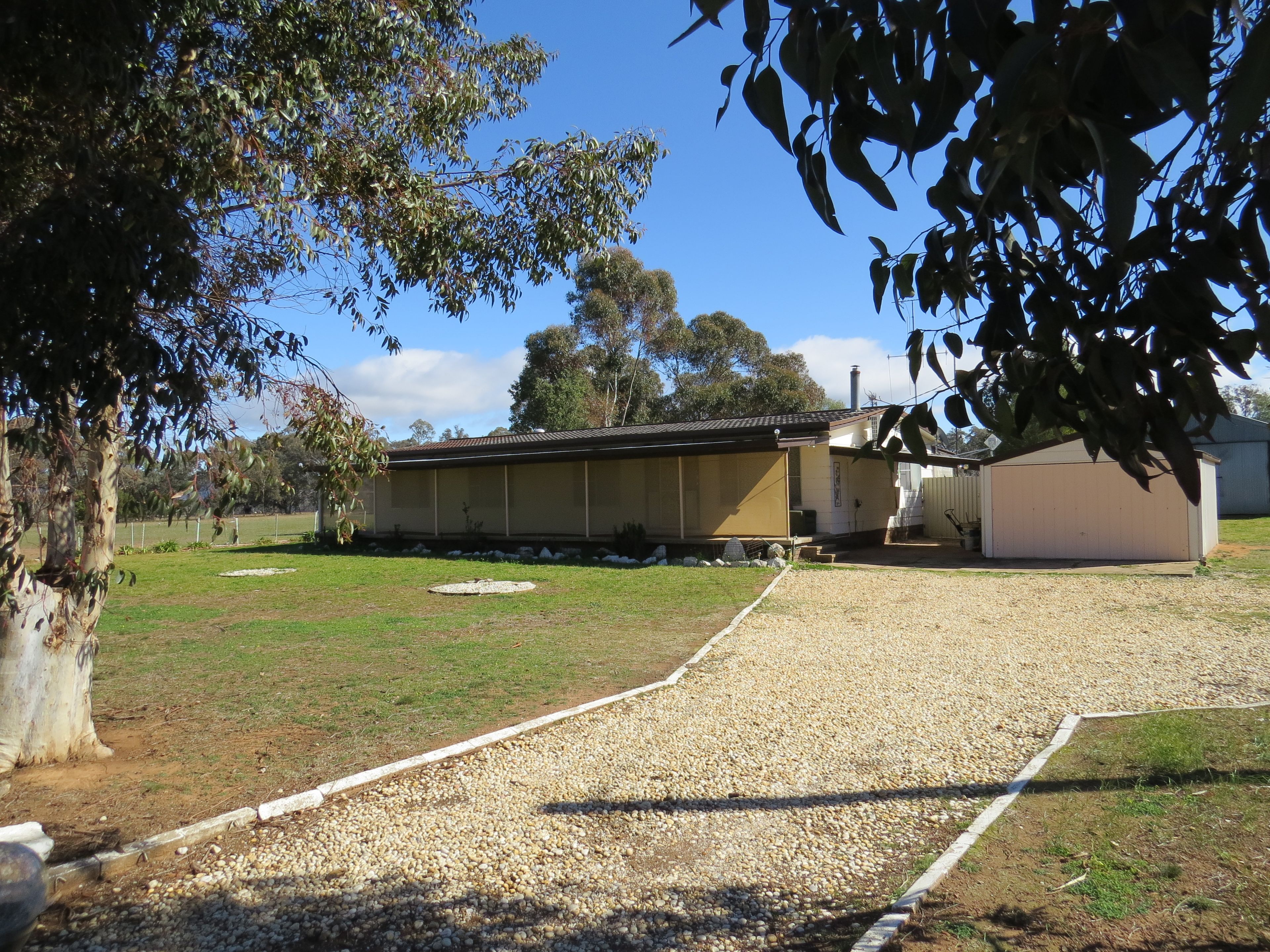 167 Cowra Street
