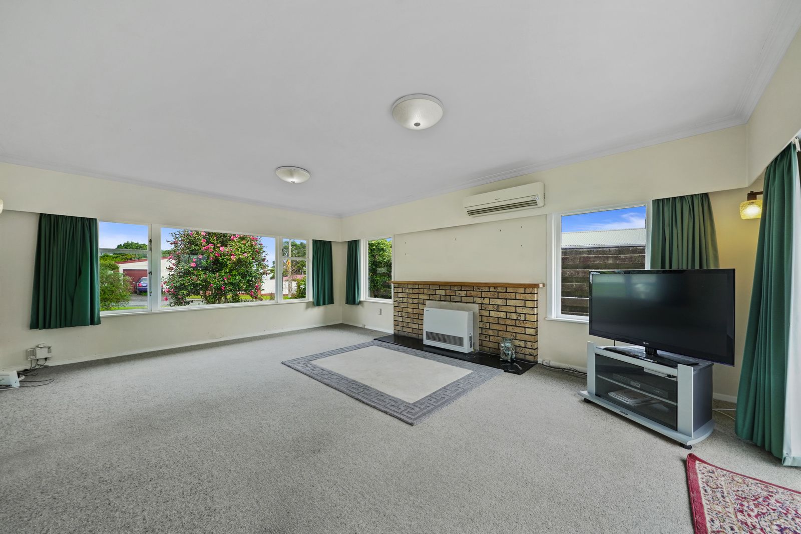 4 Wilson Grove, Normandale, Lower Hutt City
