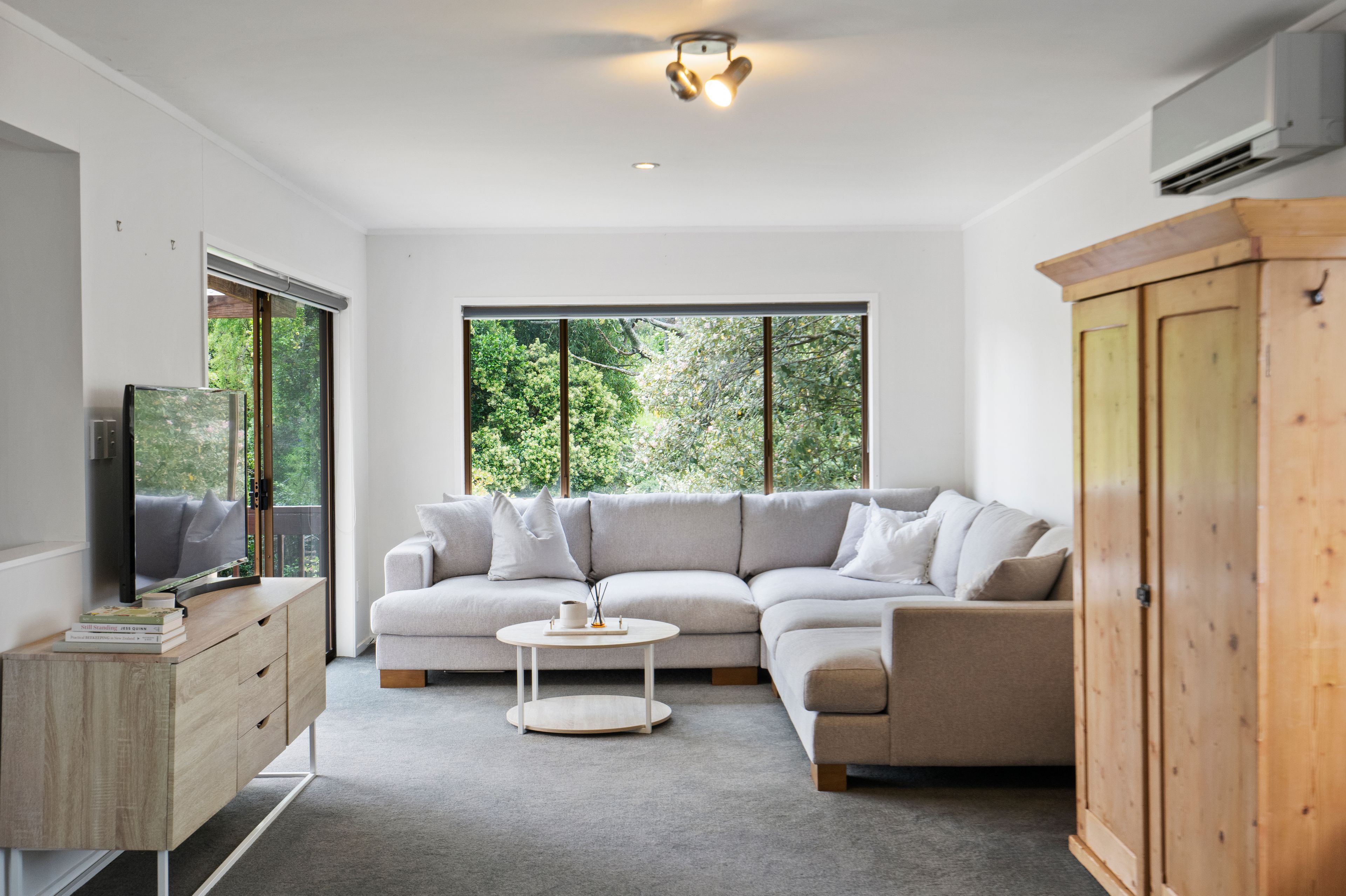 11 Lysander Crescent, Beach Haven, North Shore City