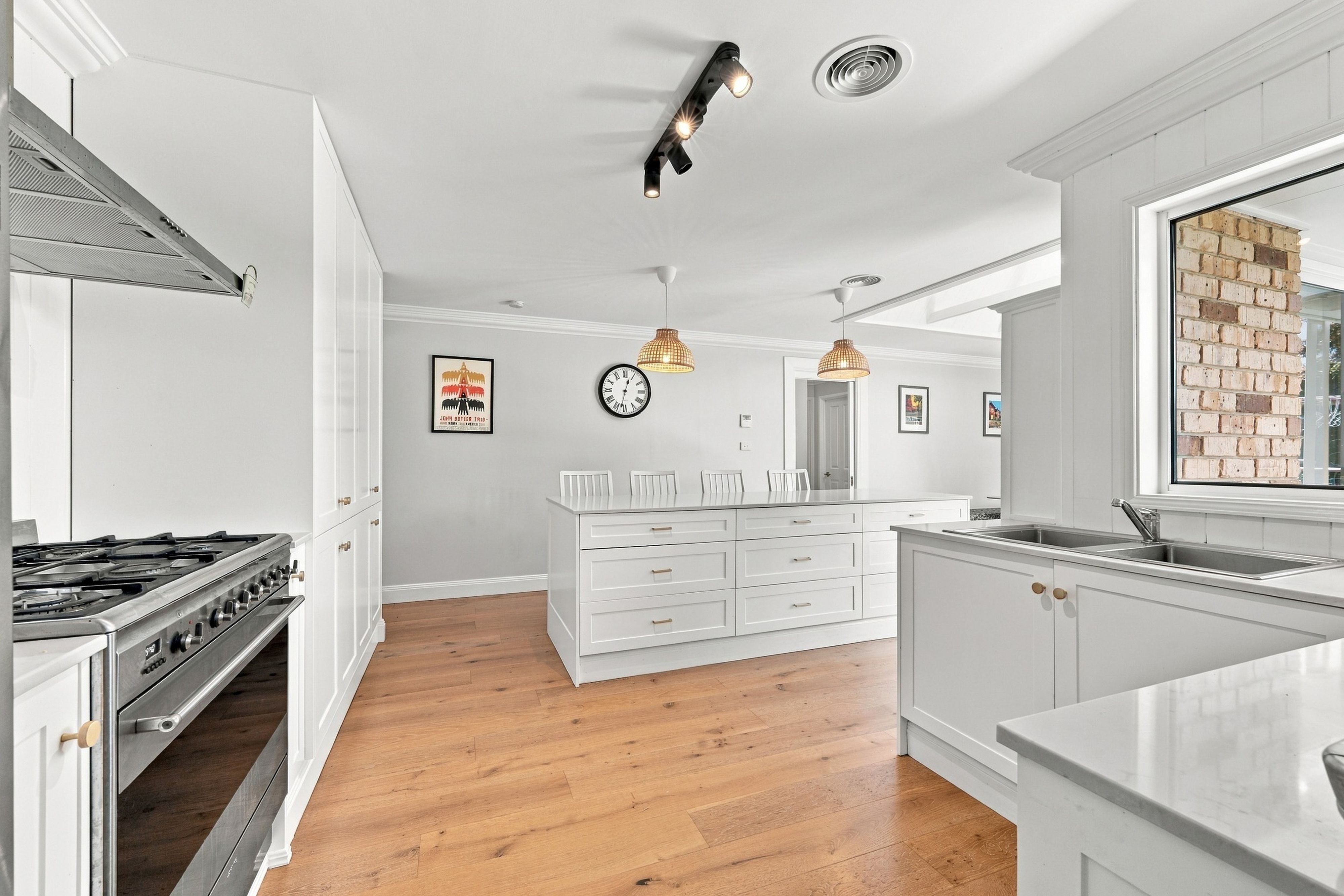 16 Cotter Place — photo 6 of 19