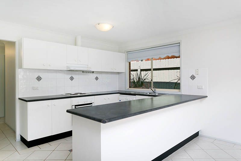 4 Stephens Street, Albion Park, NSW 2527