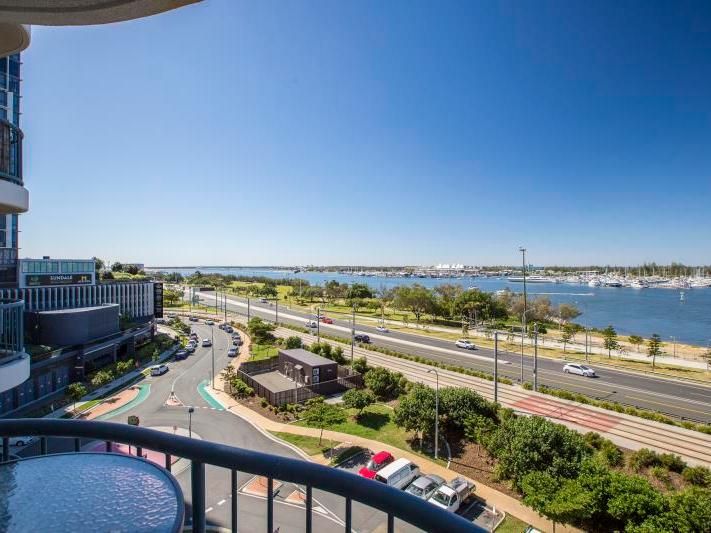 715/2 Barney Street, Southport, QLD 4215