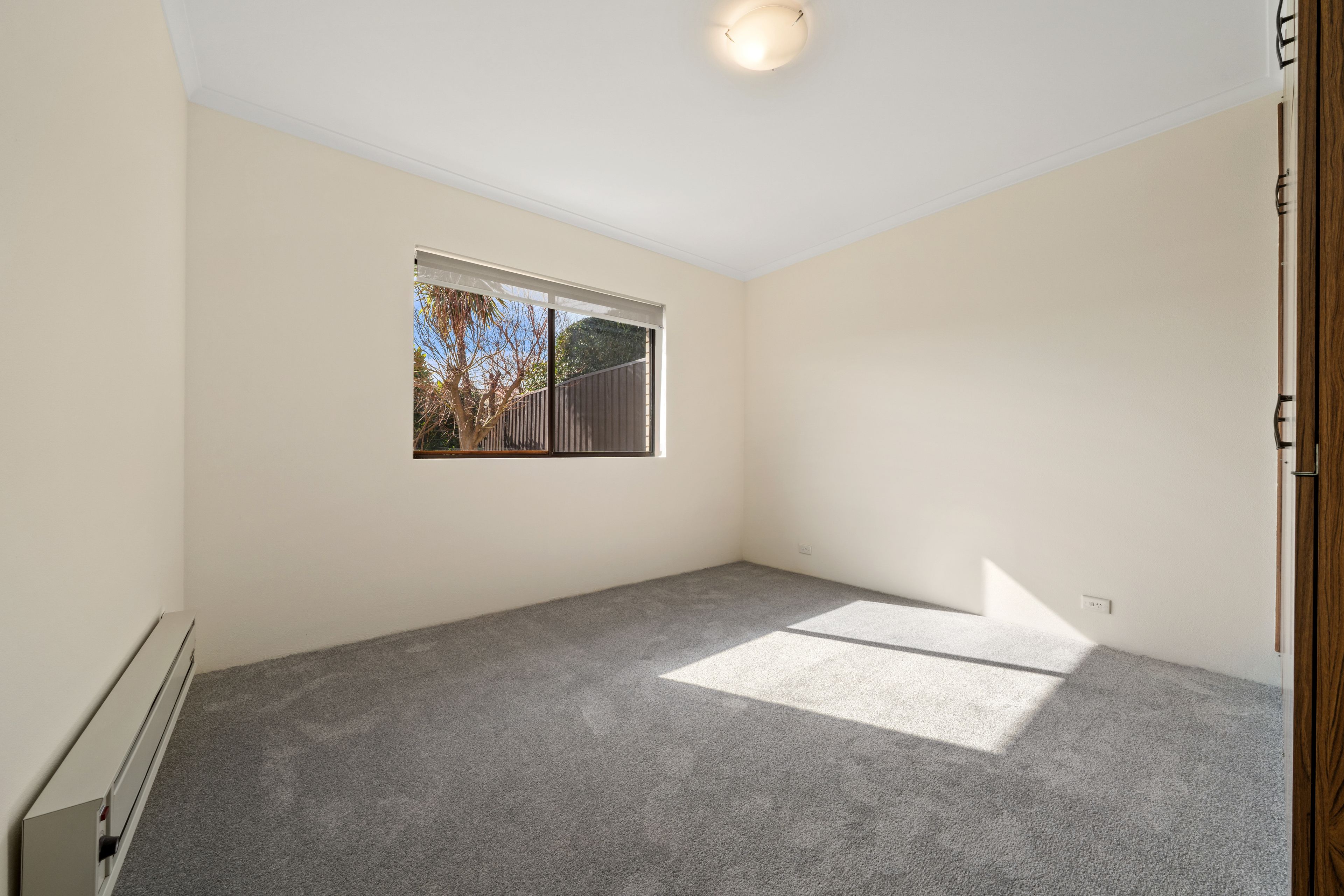 4 Gorrie Close — photo 9 of 19
