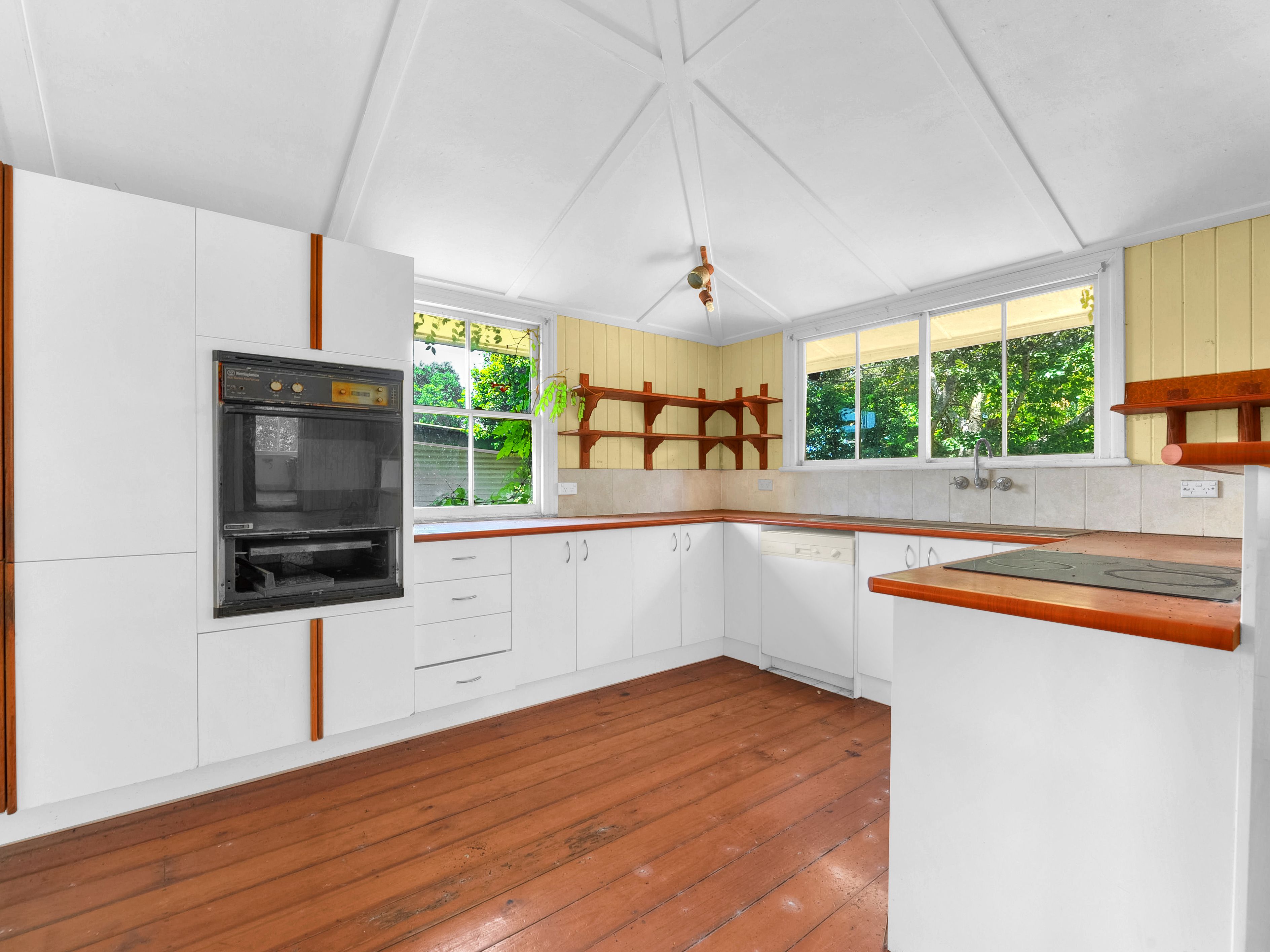 14 Lockwood Street, Sherwood, QLD 4075