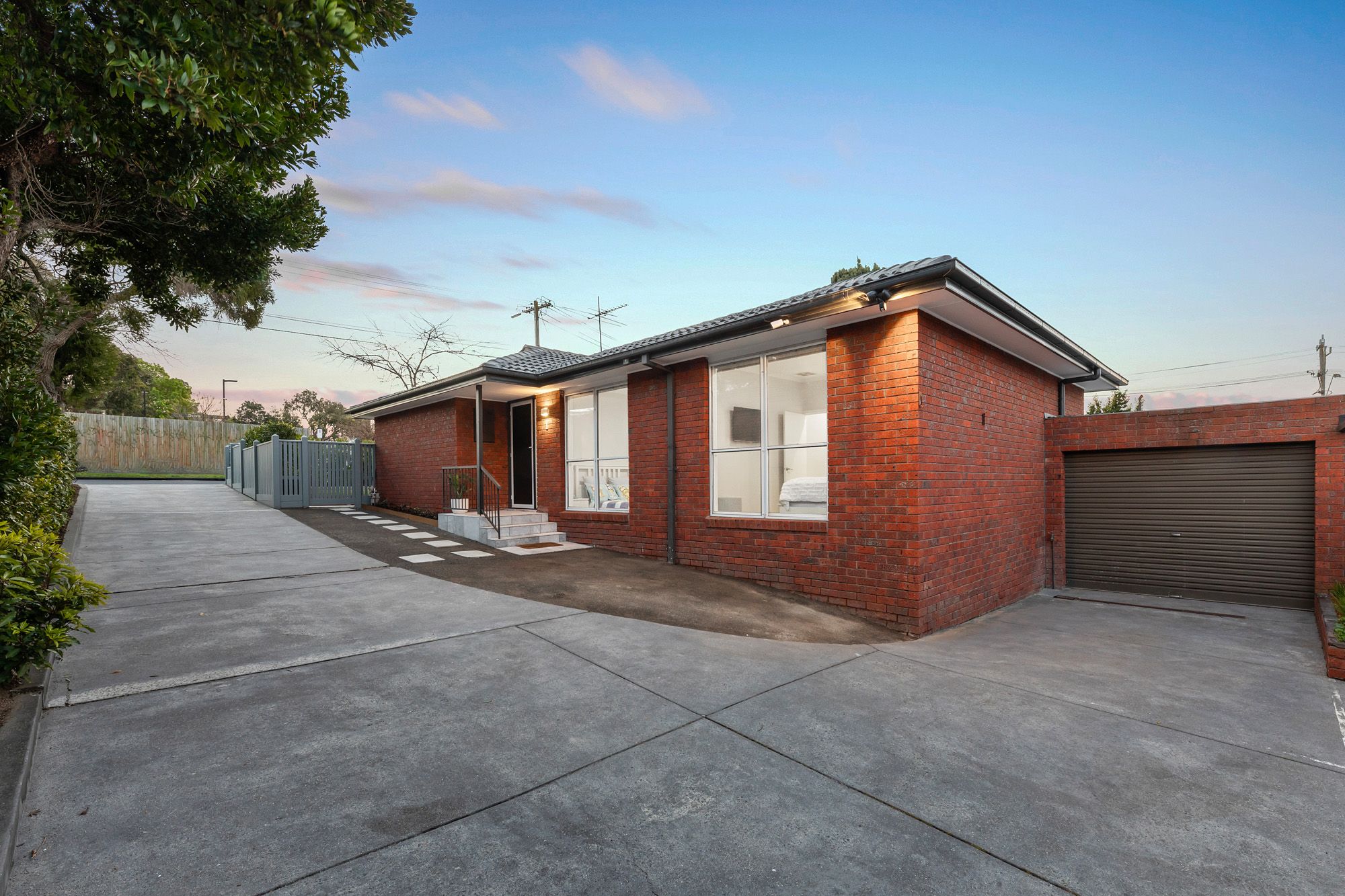 1 Scott Grove, Burwood VIC 3125