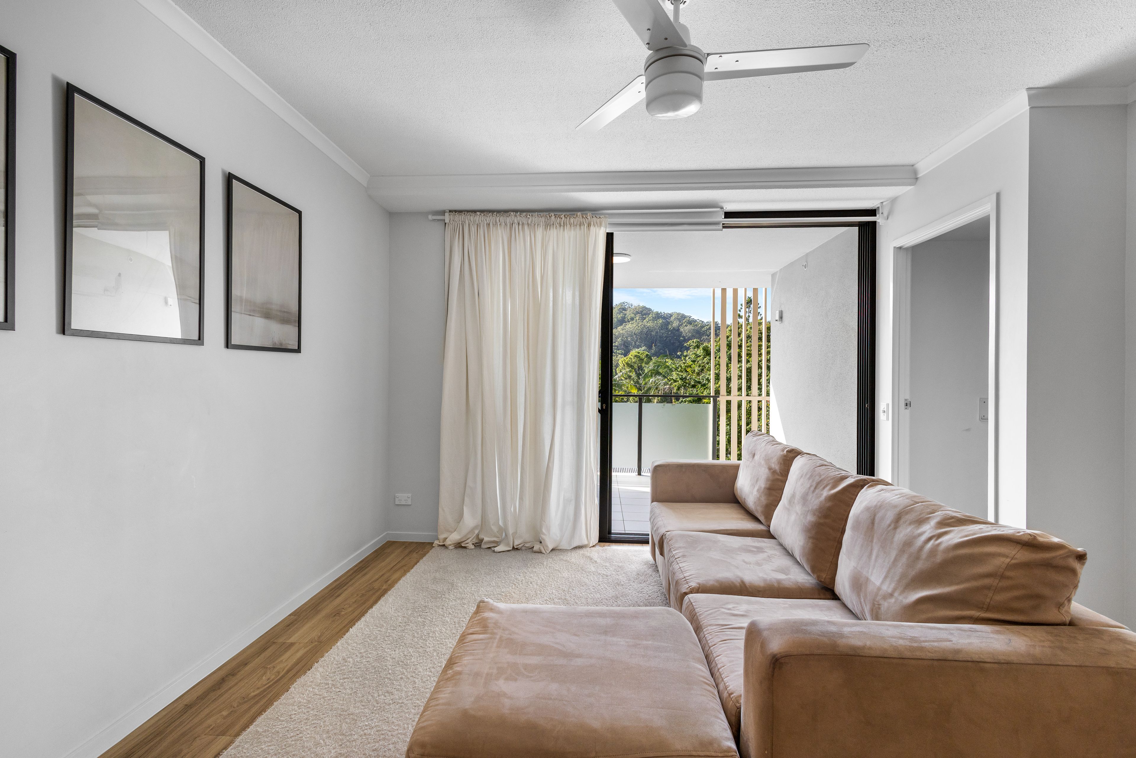 305/14 Maud Street — photo 5 of 18
