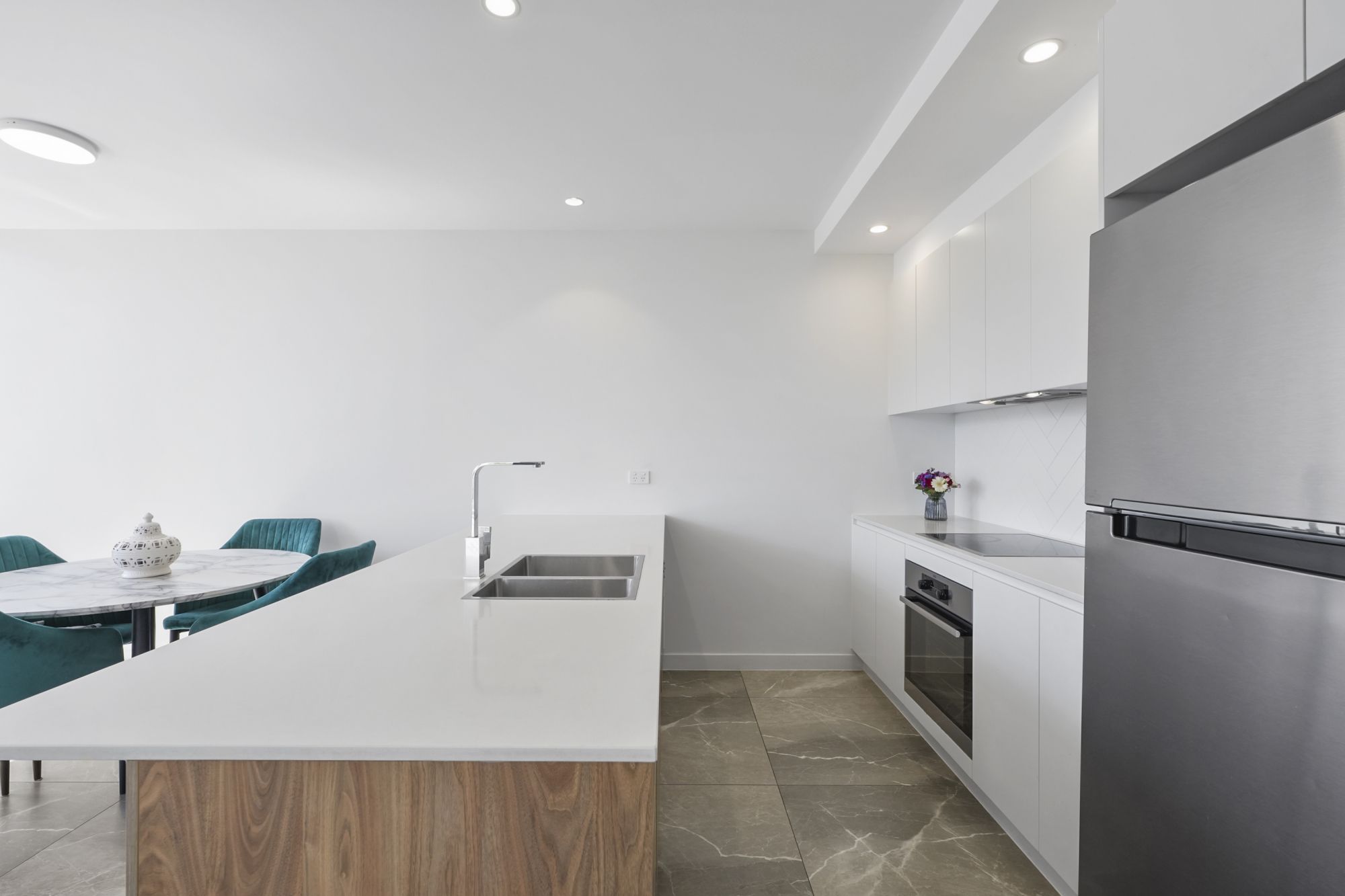 501/8 Meron Street — photo 12 of 30