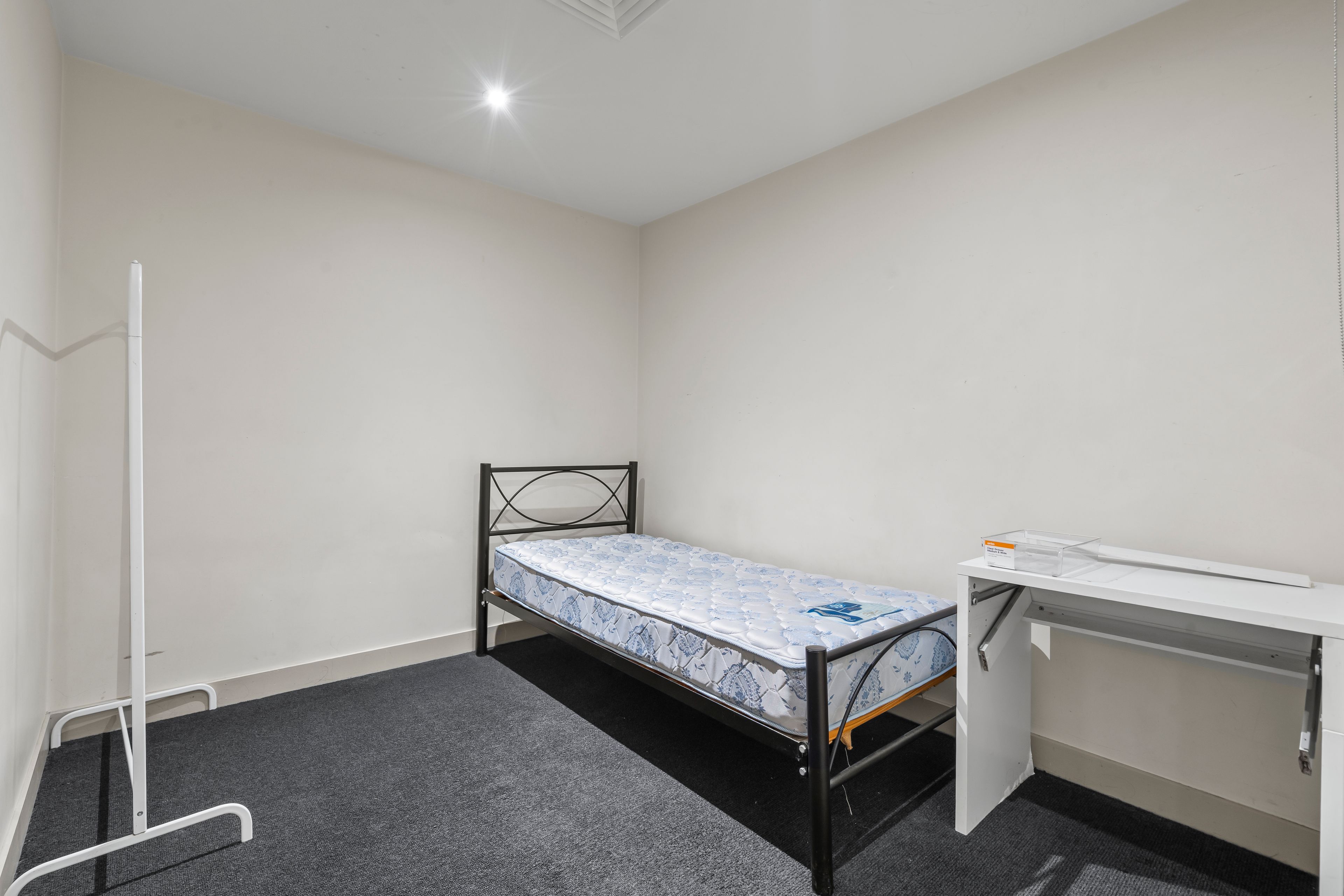 407/233 Collins Street — photo 5 of 11