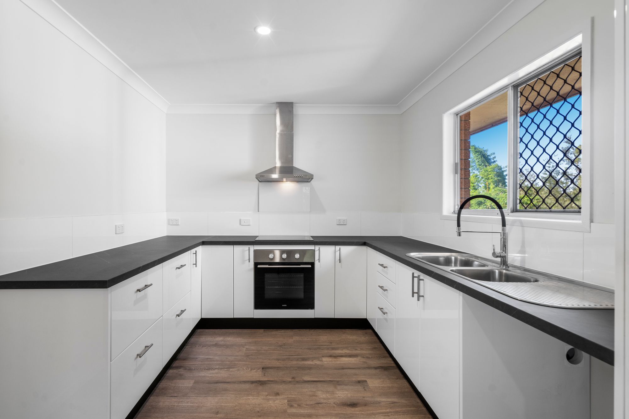 12 Neridah Street, Loganlea, QLD 4131