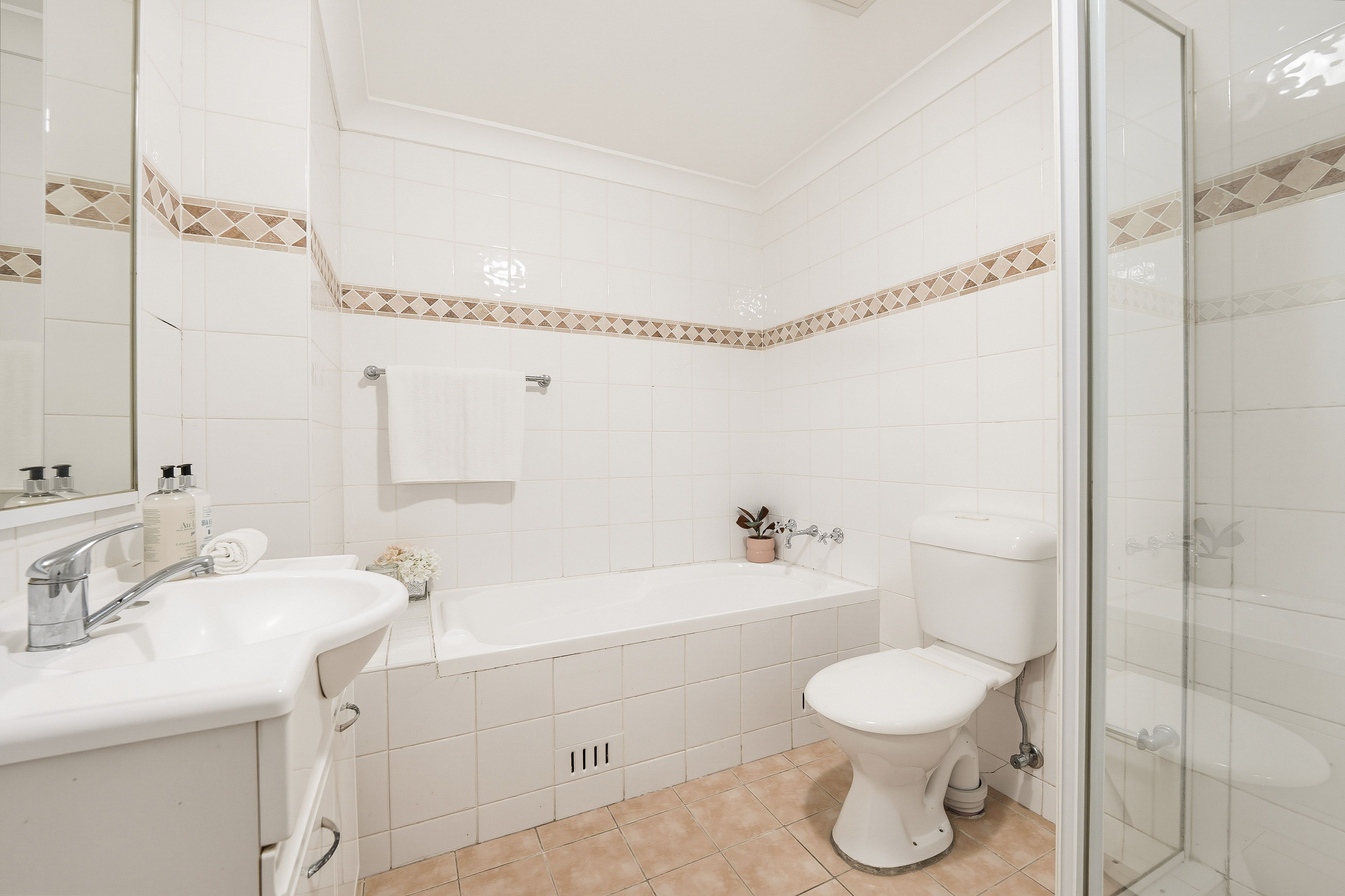 6/53-61 Wright Street — photo 9 of 10