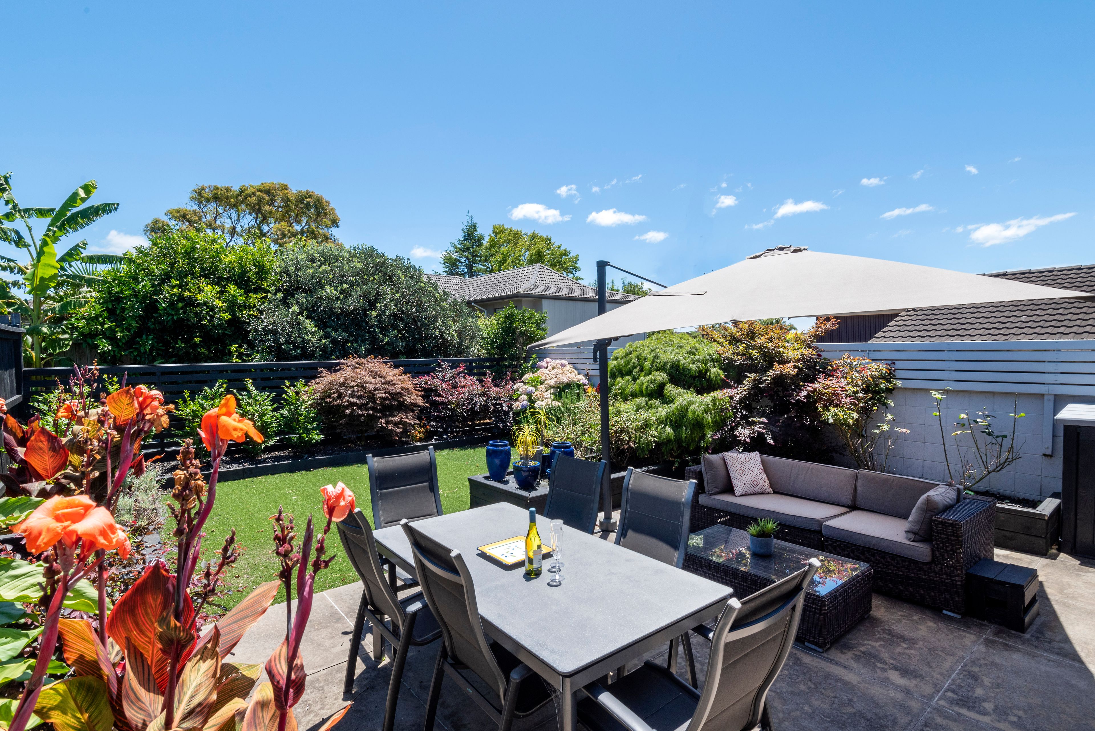 2/21 Prince Regent Drive, Half Moon Bay, Manukau City