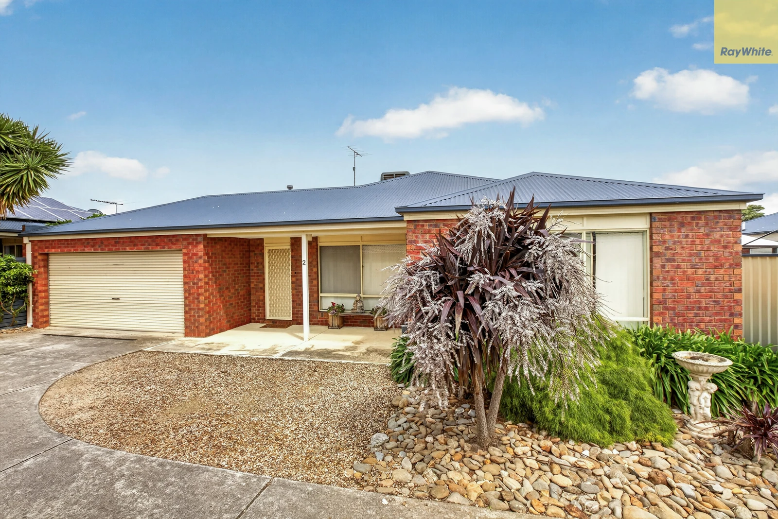 2/5 Russell Street, Darley, VIC 3340