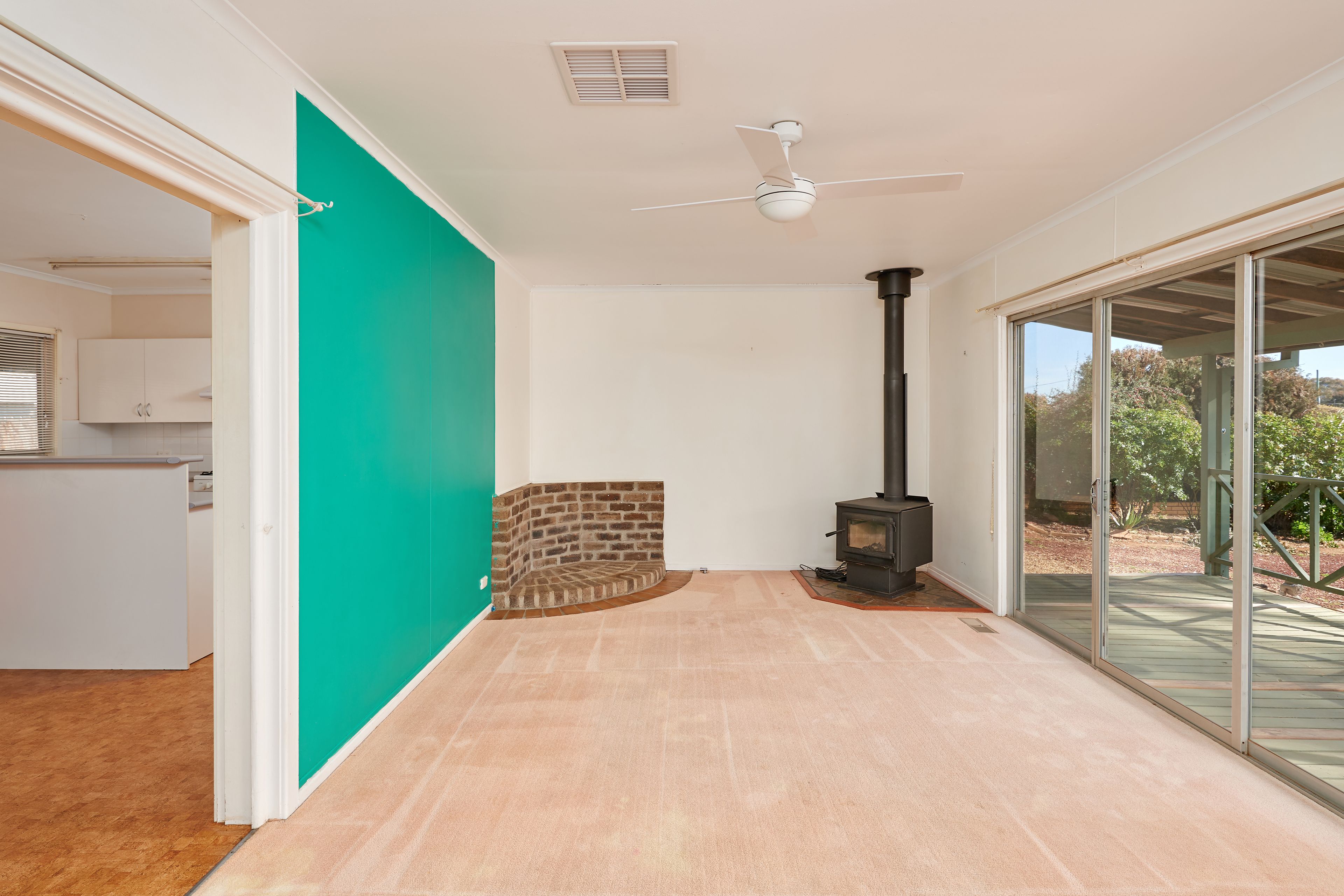 11 Jacaranda Street, Coolamon, NSW 2701
