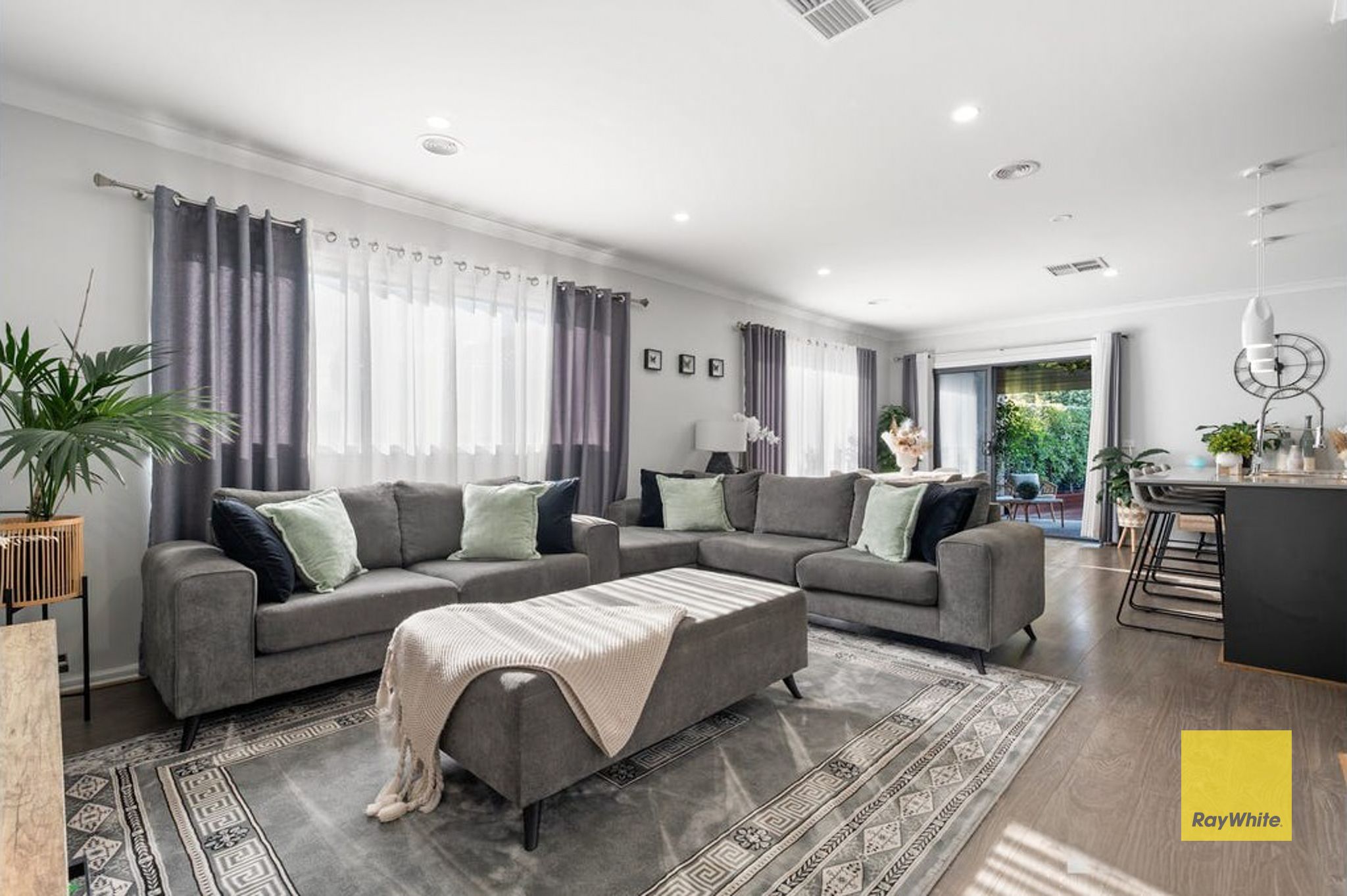 20 Amethyst Road — photo 9 of 26