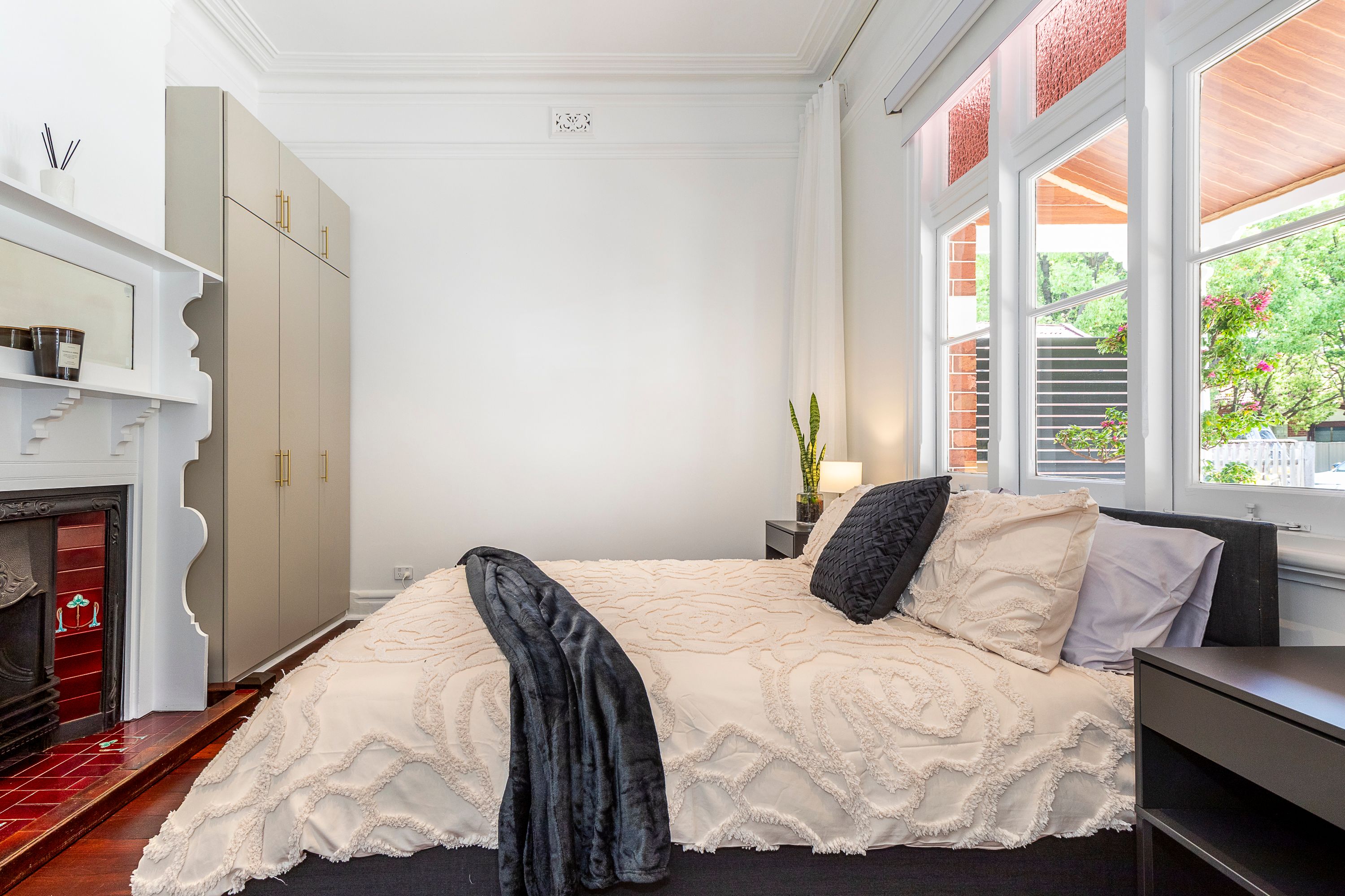 3 Chertsey Street — photo 4 of 25