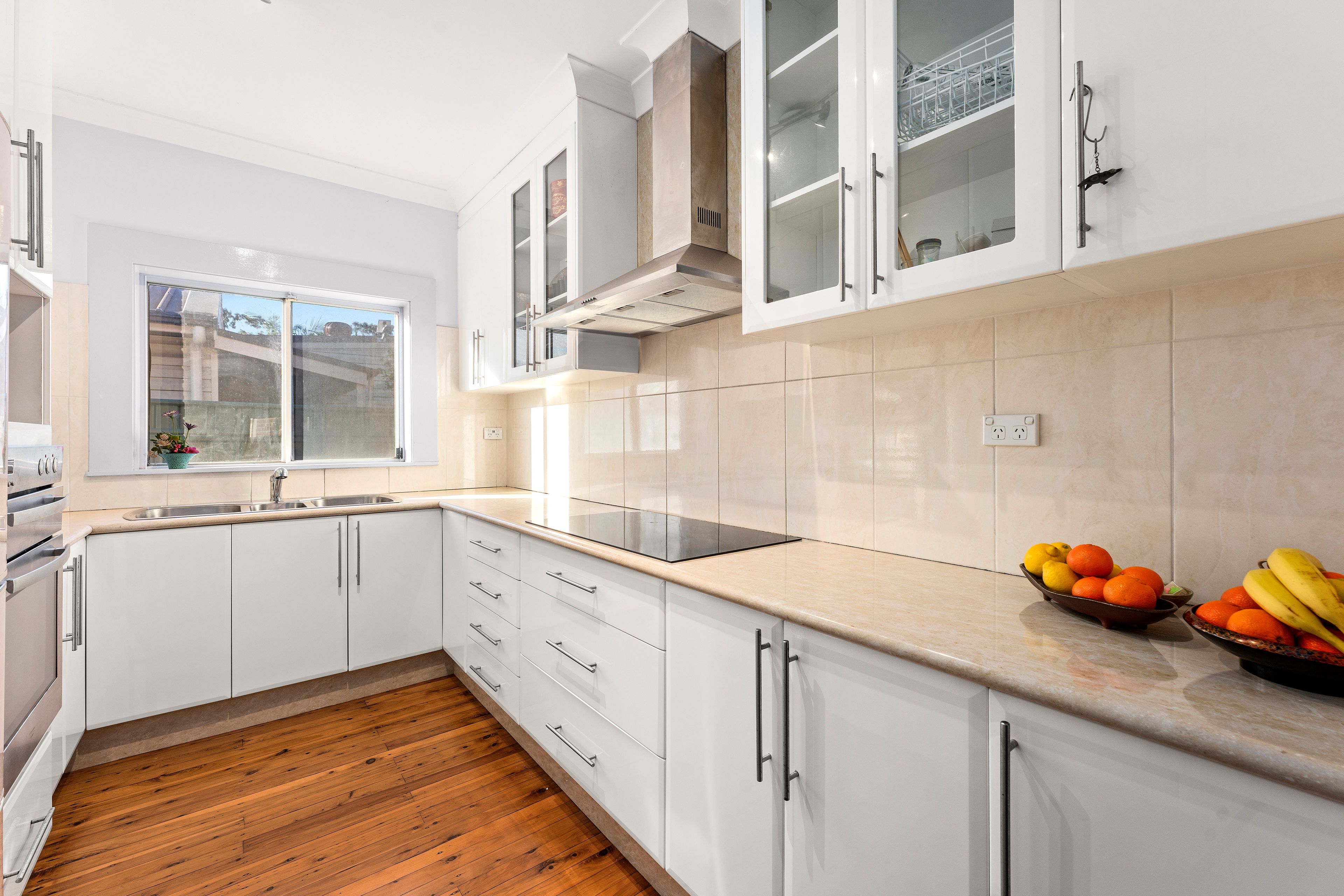 8 Foley Street — photo 4 of 14