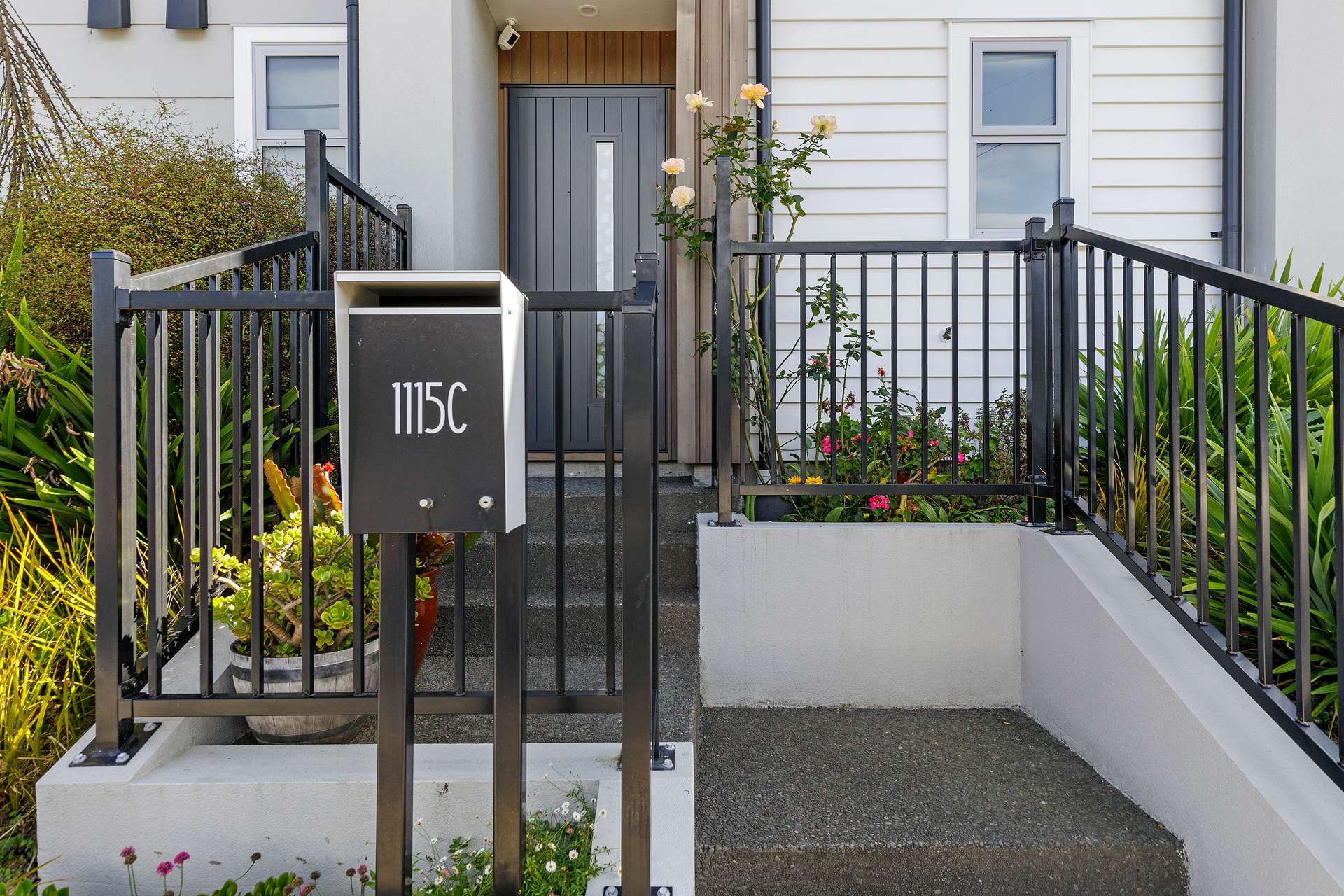 1115C High Street photo 15
