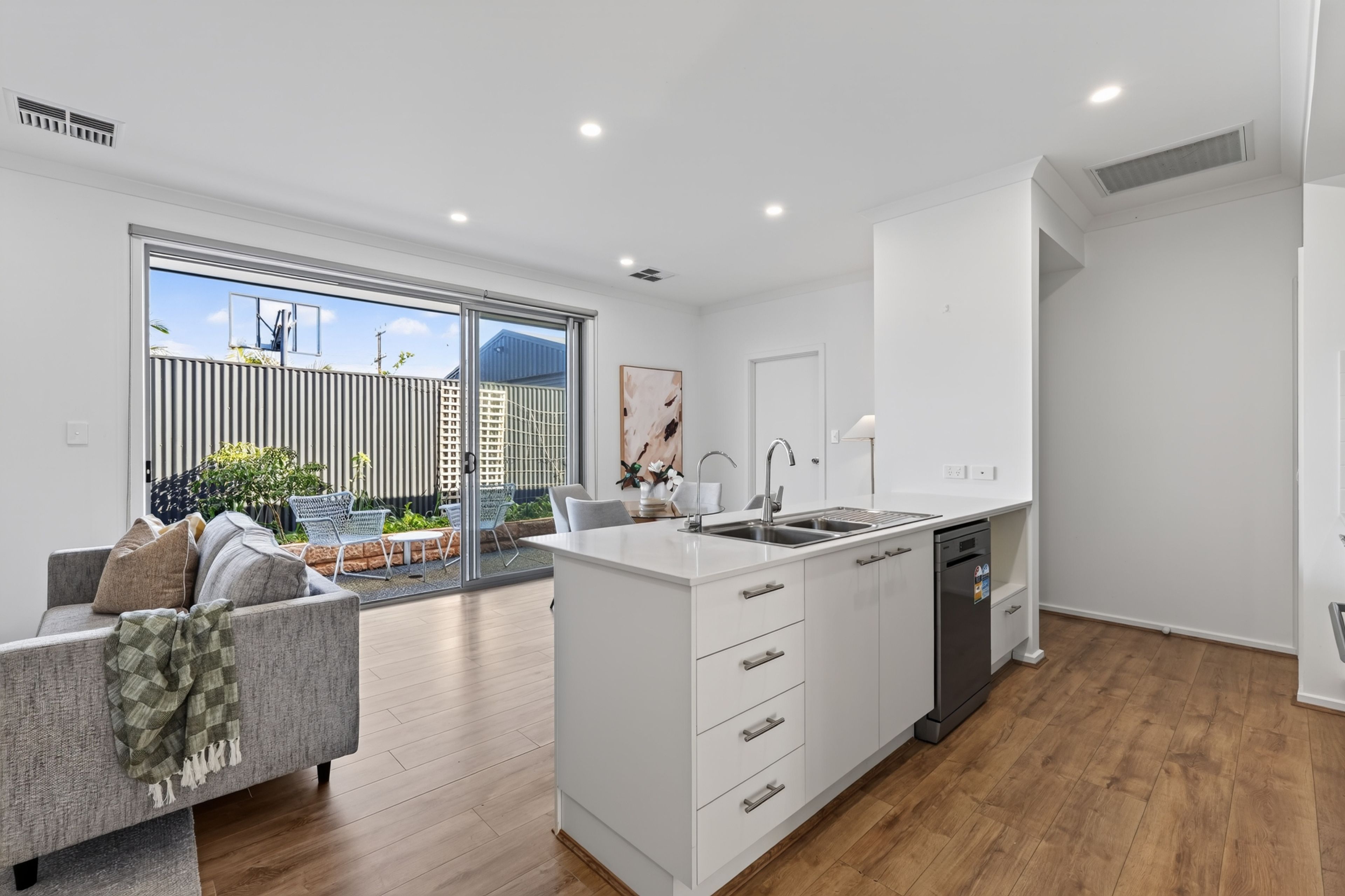 4 Westralia Avenue — photo 8 of 26