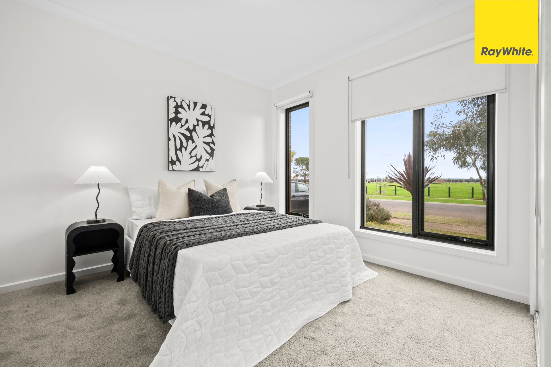 35 Gillespie Drive, WEIR VIEWS, VIC 3338