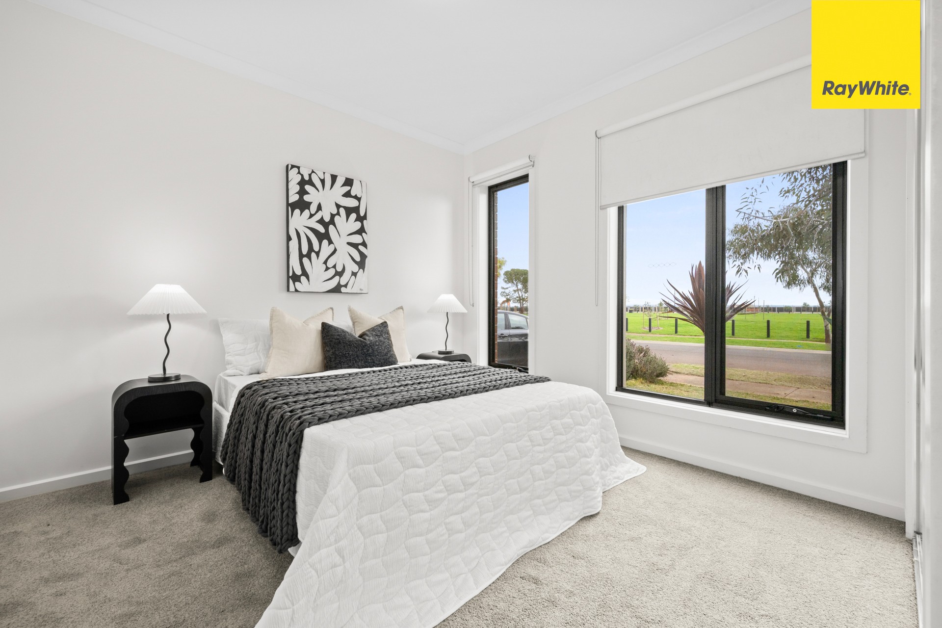 35 Gillespie Drive, WEIR VIEWS, VIC 3338