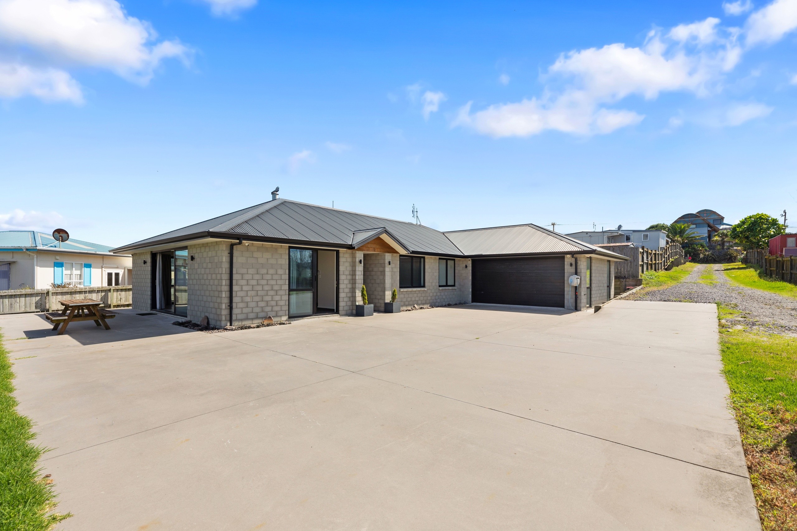 434 Pukehina Parade, Pukehina Beach, Western Bay Of Plenty District