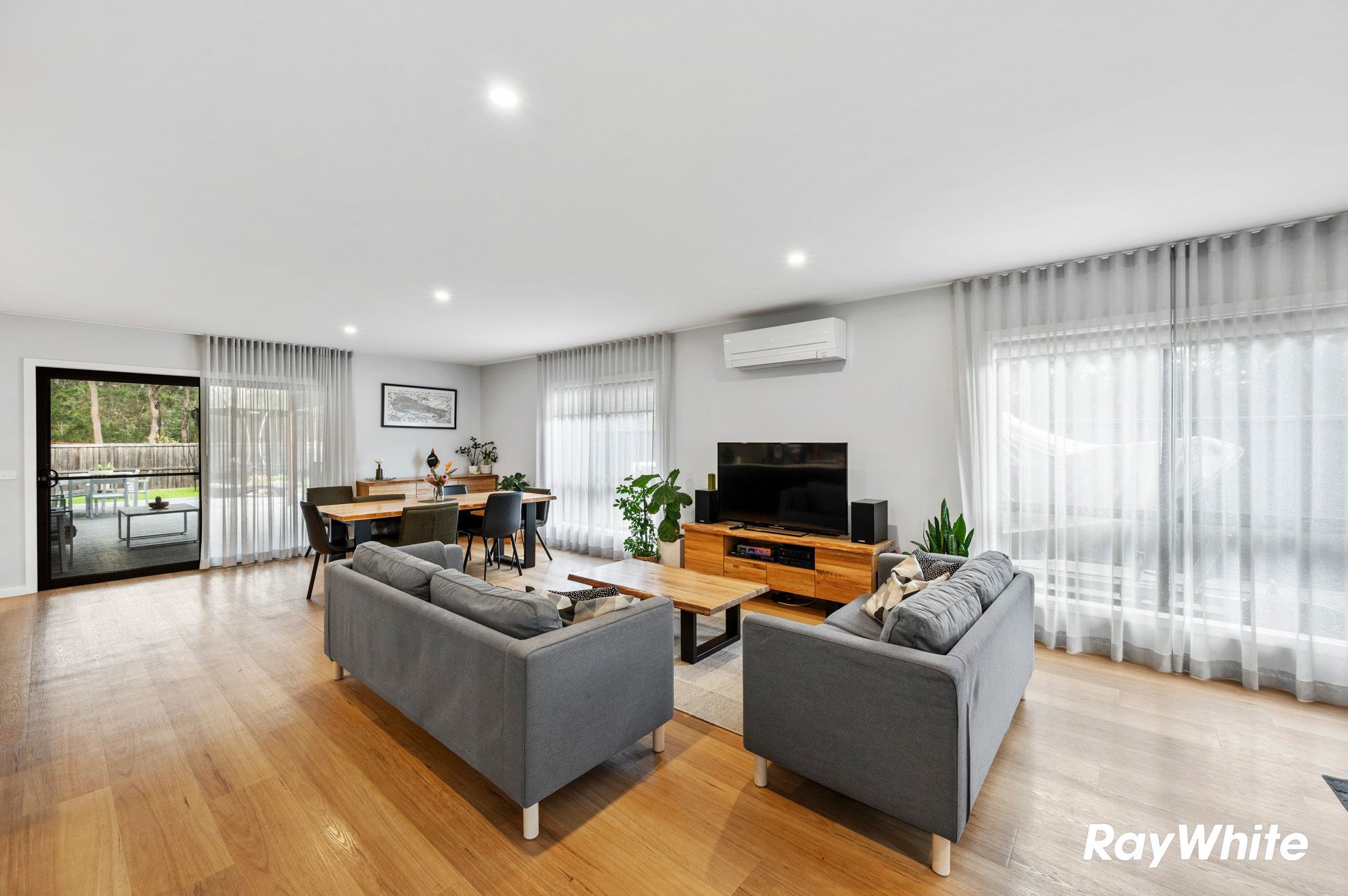 14 Azure Avenue — photo 4 of 27