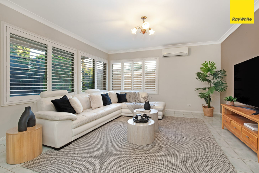 33 Currawong Street — photo 3 of 14