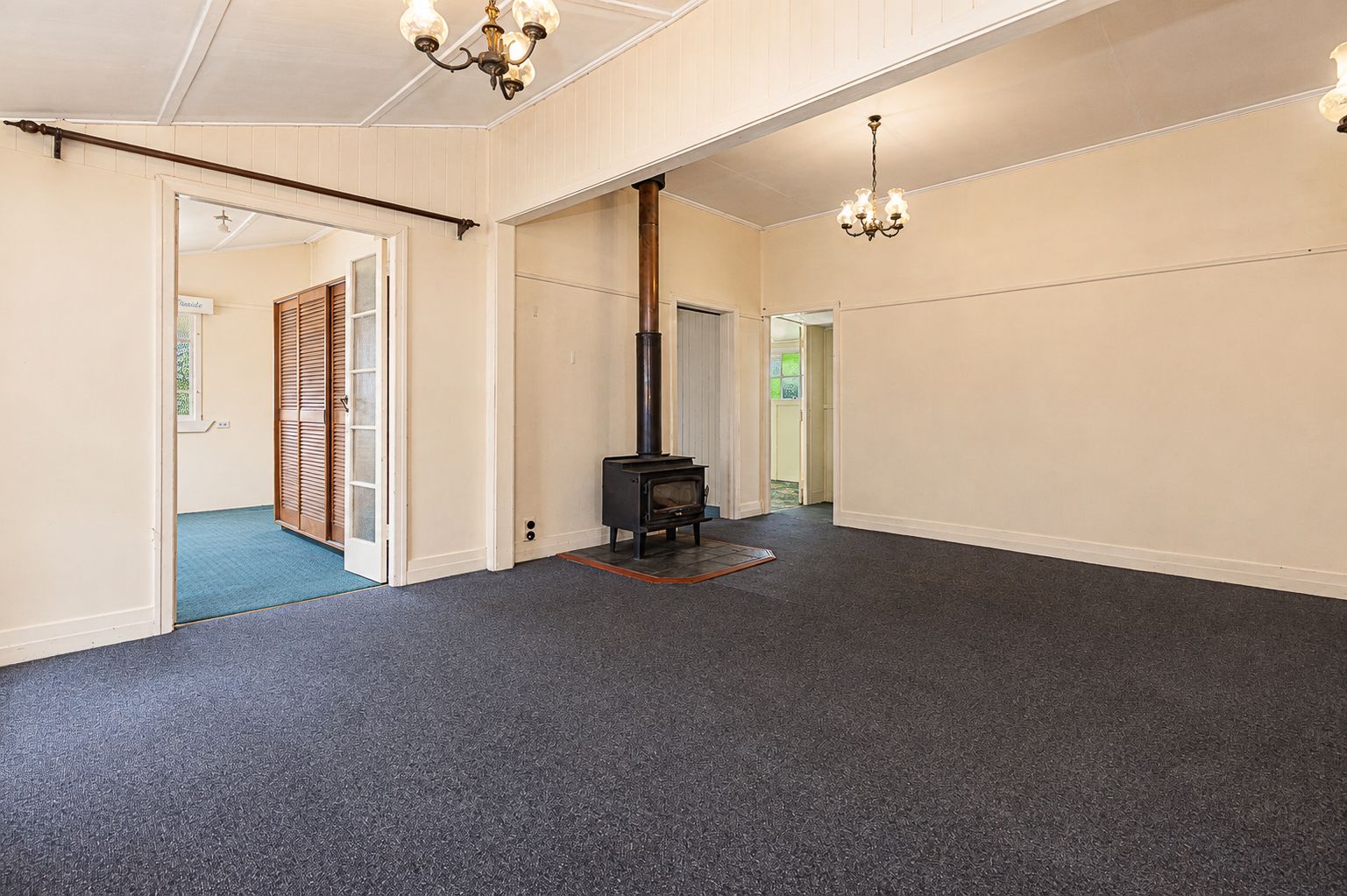 24935 New England Highway — photo 12 of 29