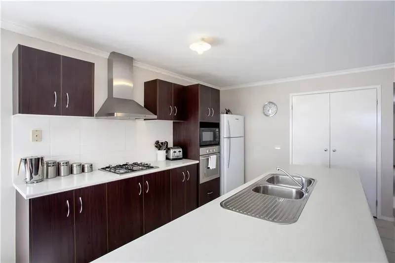 32 Nigella Avenue — photo 6 of 11