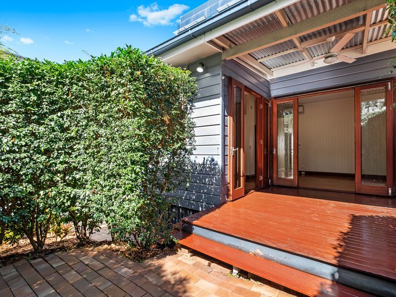 54 Bradley Street, Spring Hill, QLD 4000