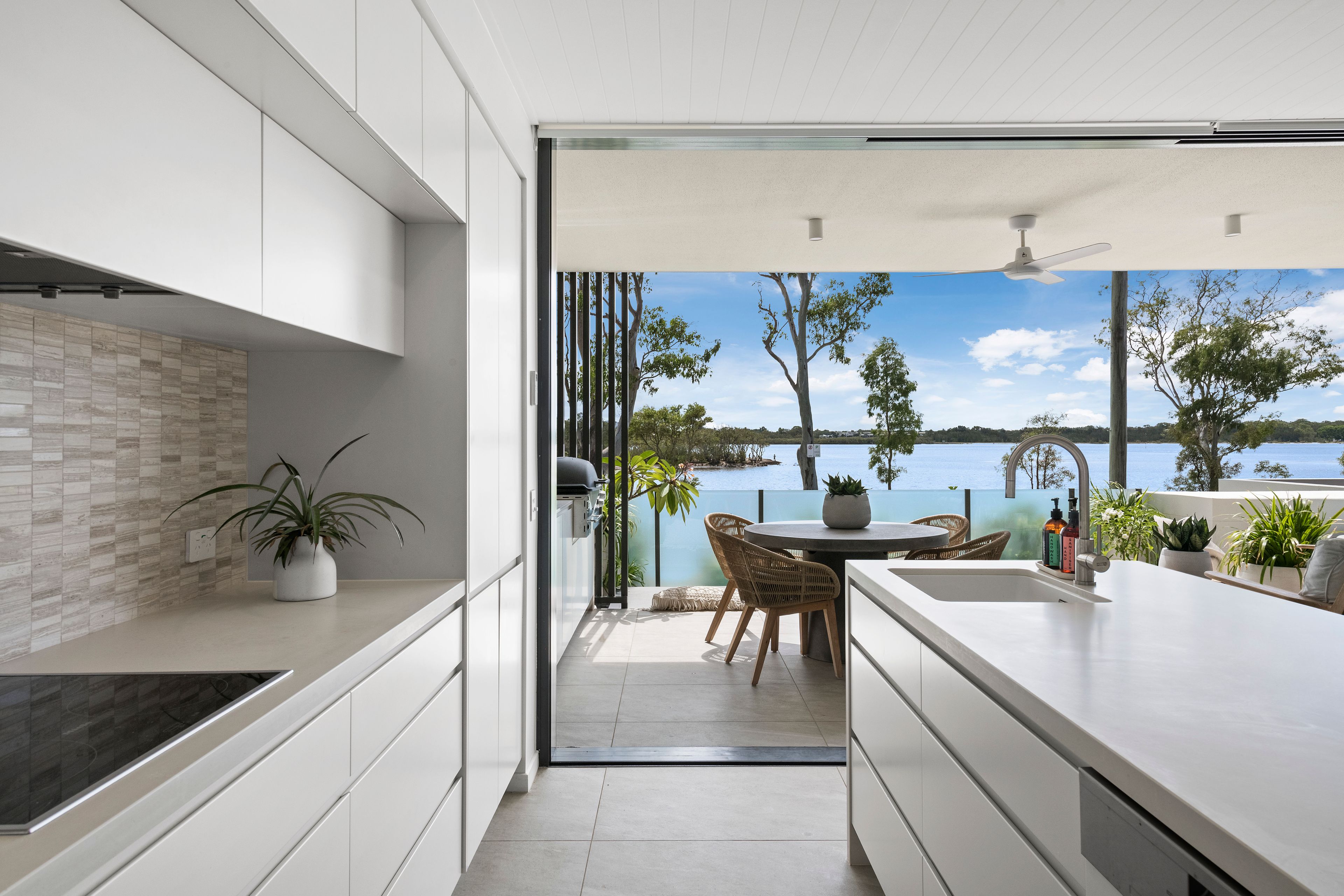 1/27 Bradman Avenue, Maroochydore, QLD 4558