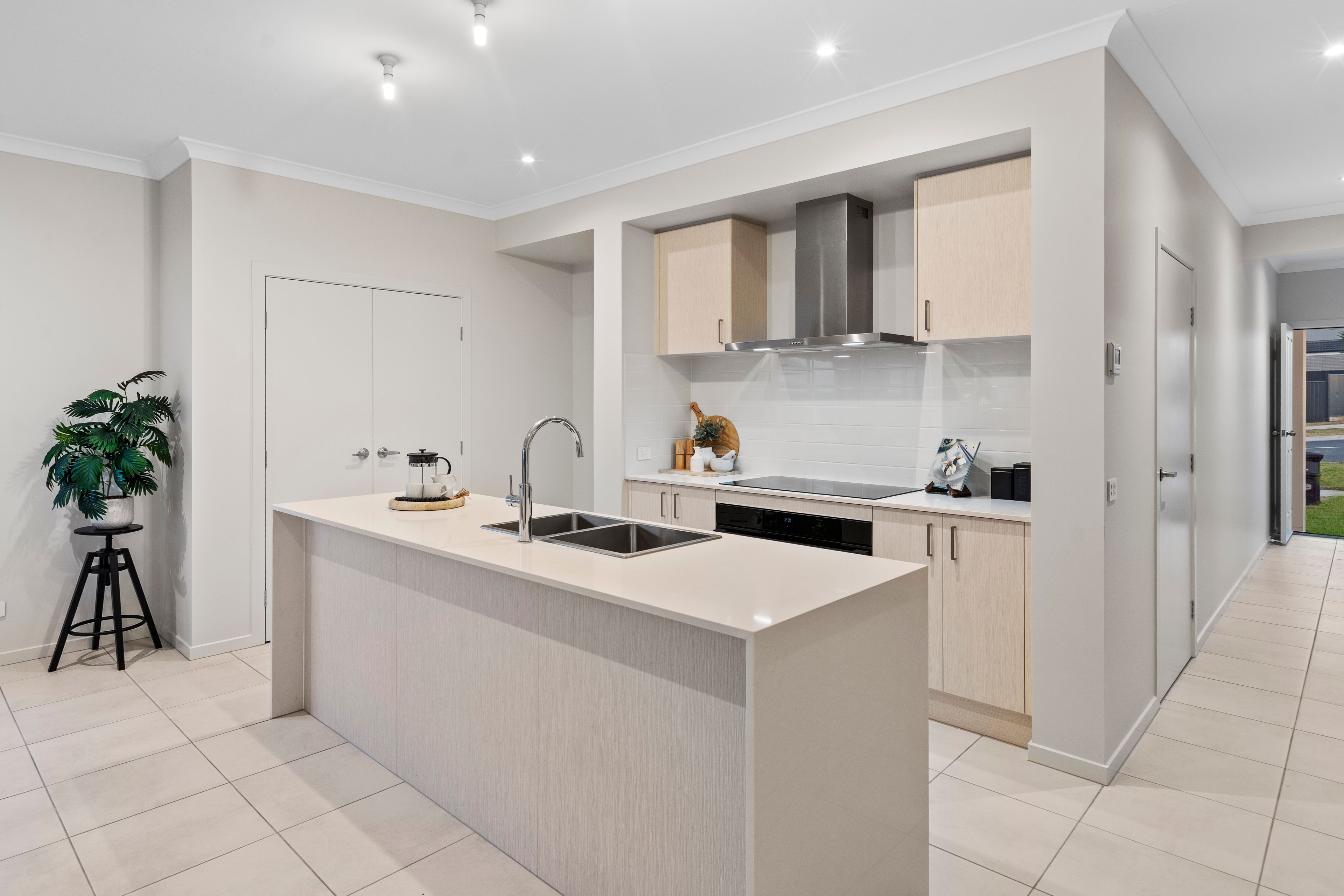 50 Carnarvon Drive — photo 9 of 23