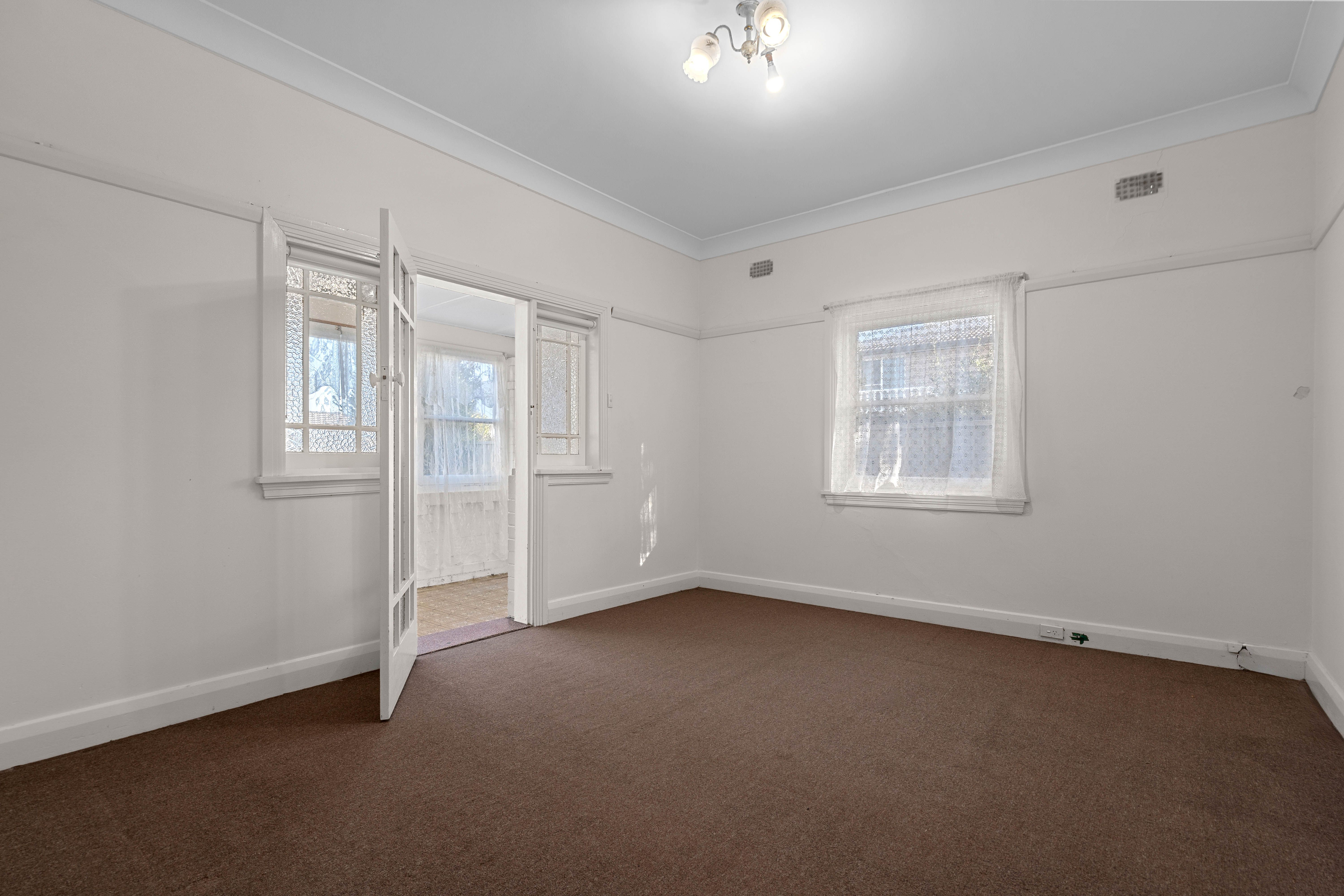 26 Gannons Avenue — photo 5 of 11