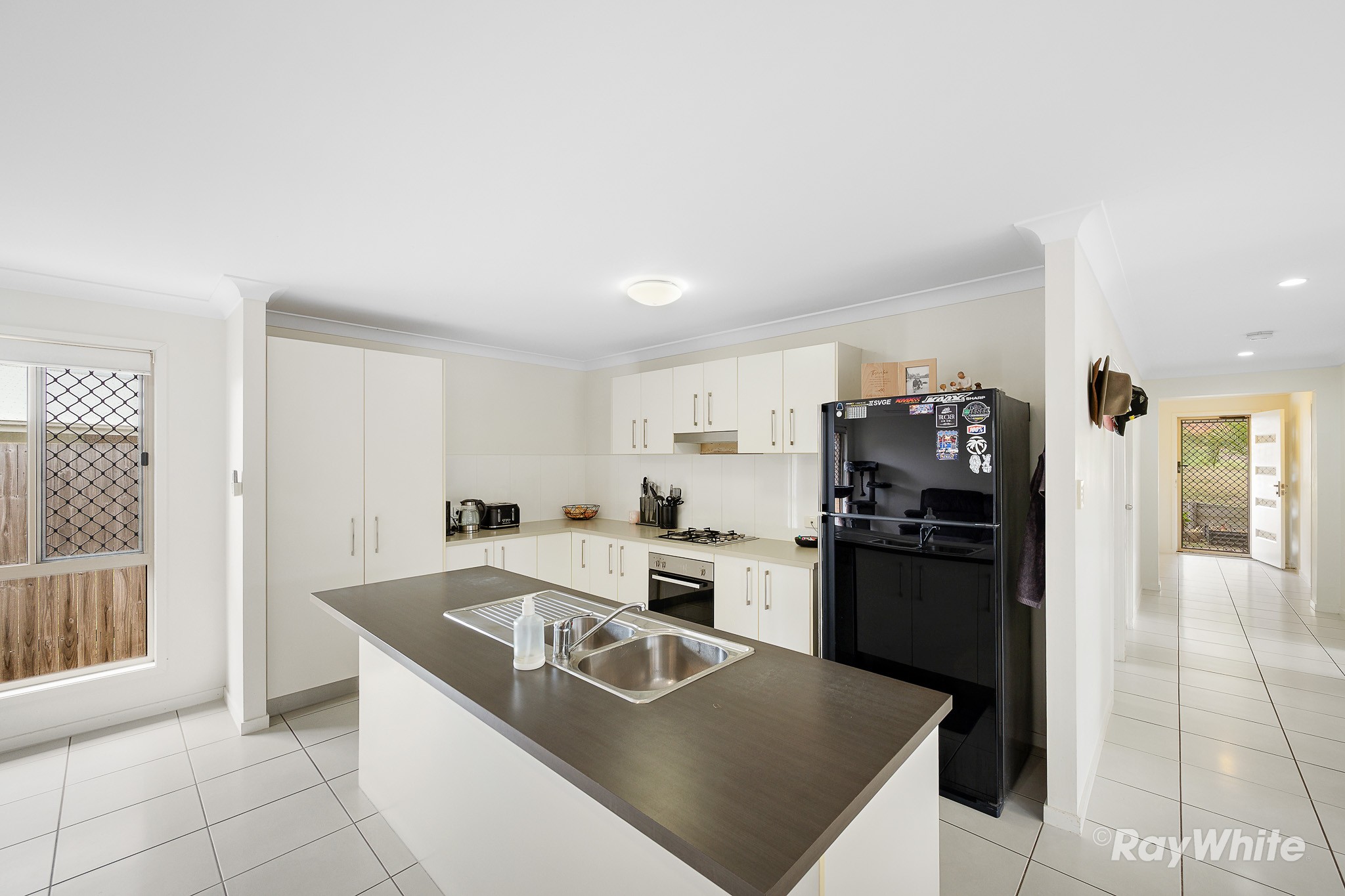 2 Takoko Place, Kirkwood, QLD 4680