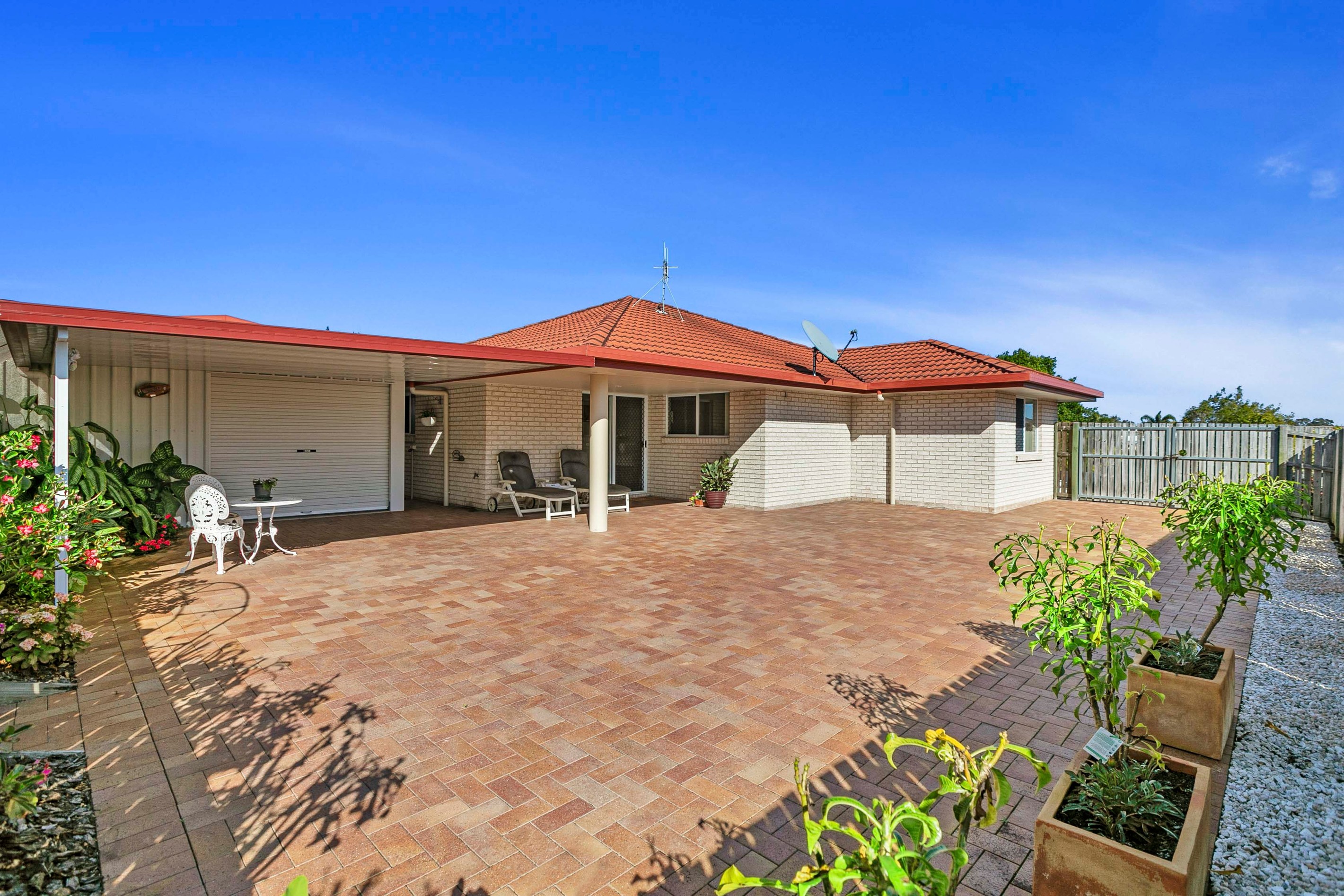 8 Picadilly Circuit, Urraween, QLD 4655