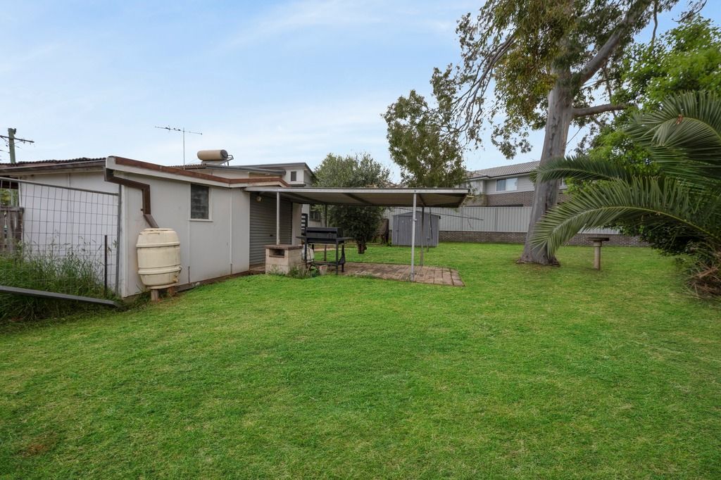49 Kenny Avenue — photo 17 of 23