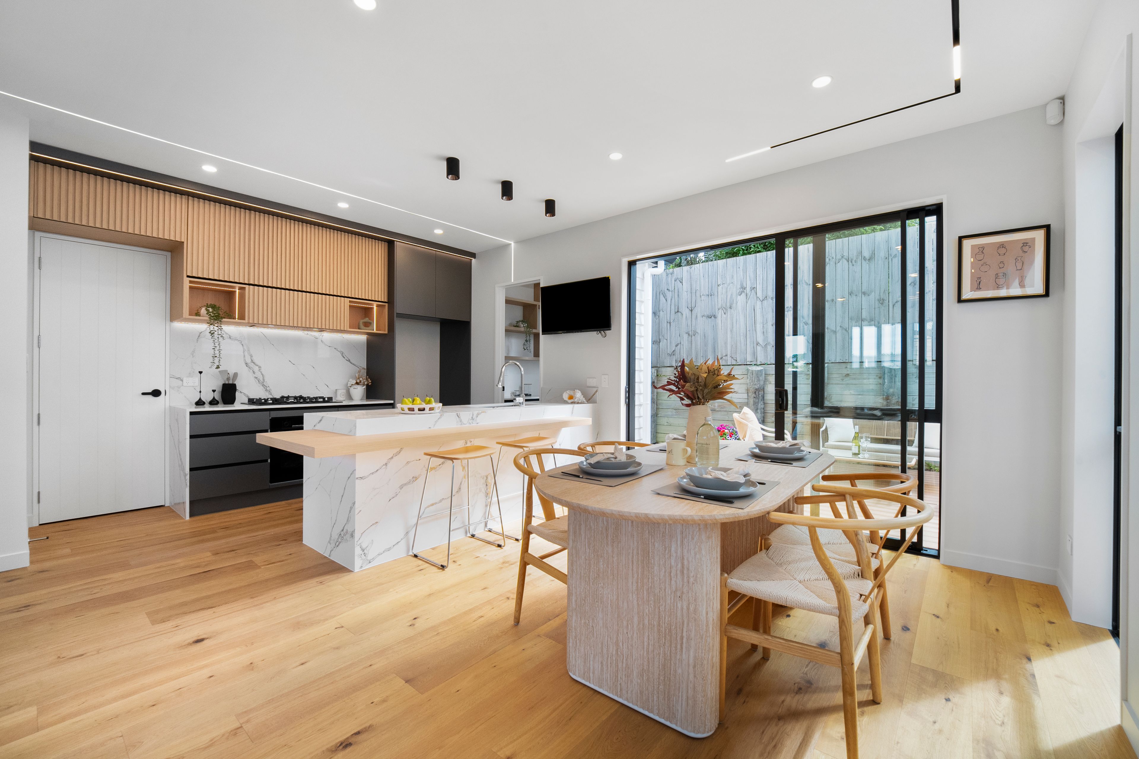 8/8 Park Rise, Campbells Bay, North Shore City