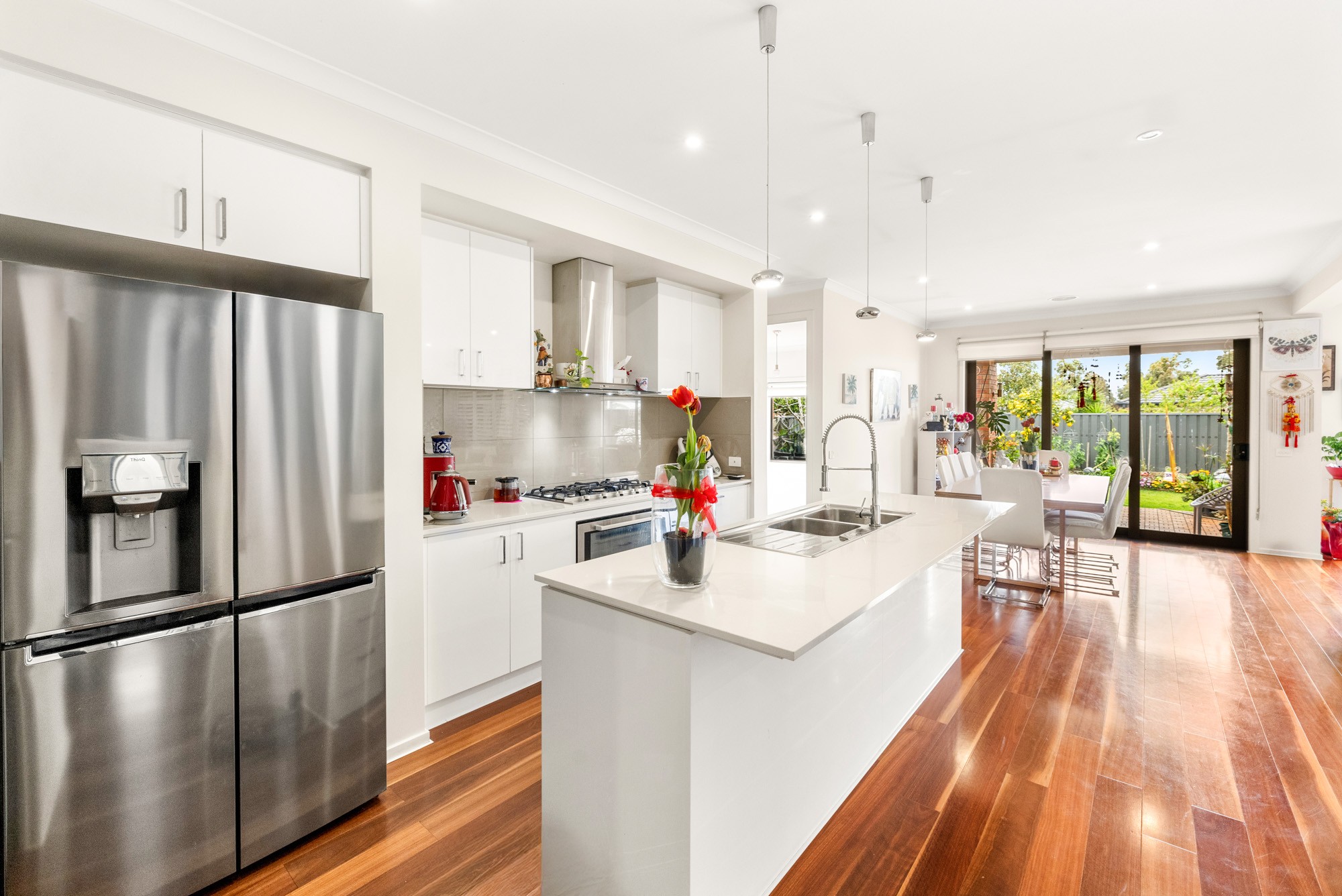 39 Holyoake Parade, MANOR LAKES, VIC 3024