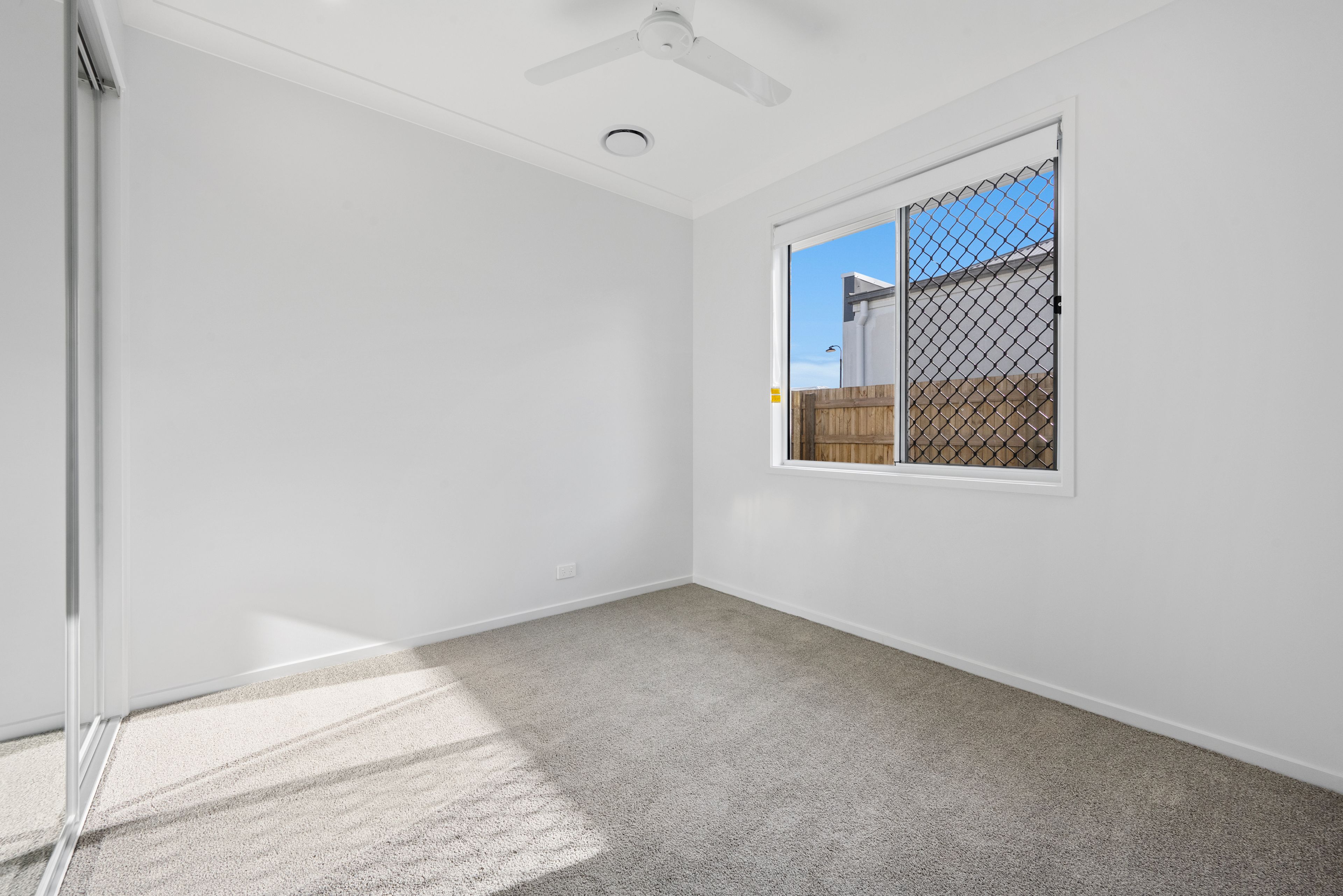 12 Fairywren Street — photo 9 of 14