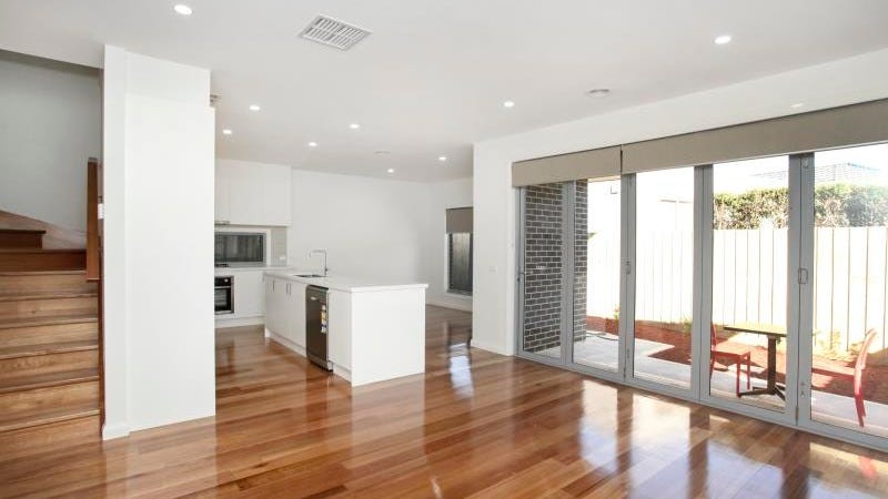 6 Latimer Place, Gladstone Park, VIC 3043