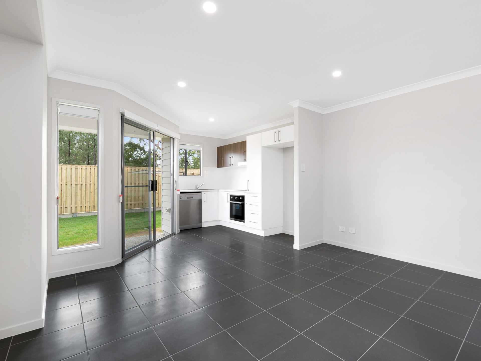 2/14 Miamax Place Lot 1307, Logan Reserve, QLD 4133
