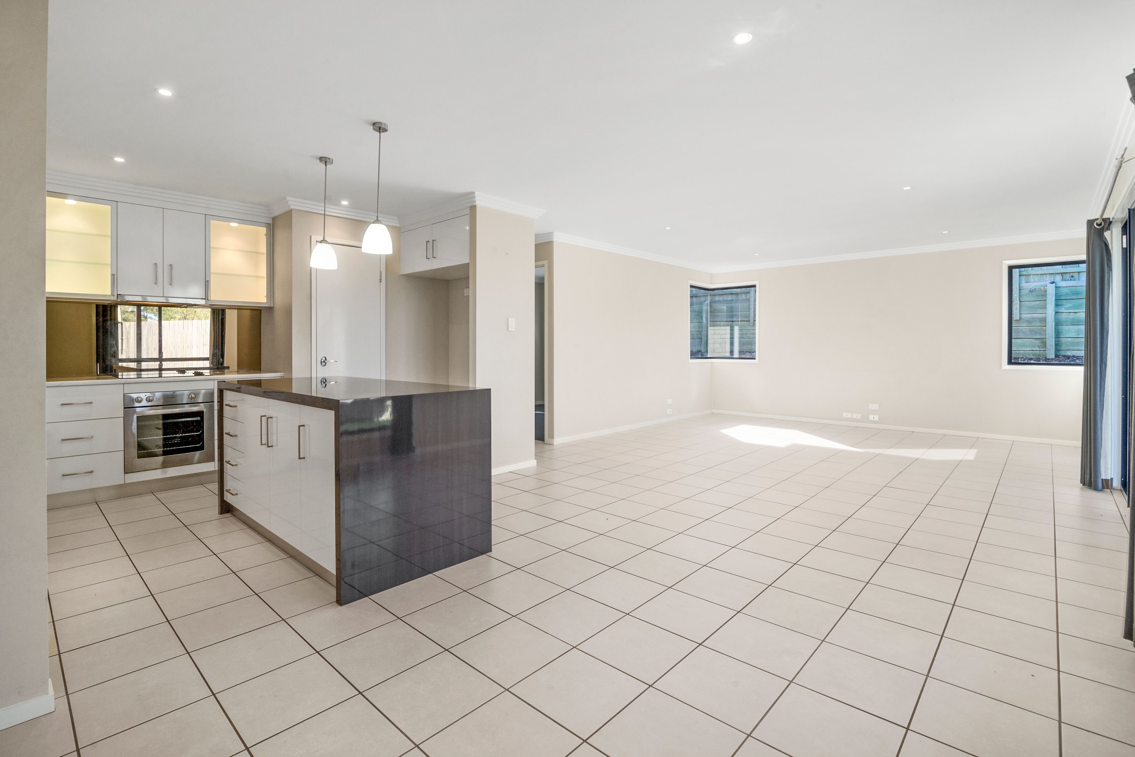Units 1&2/28 Cuttaburra Crescent, Glenvale, QLD 4350
